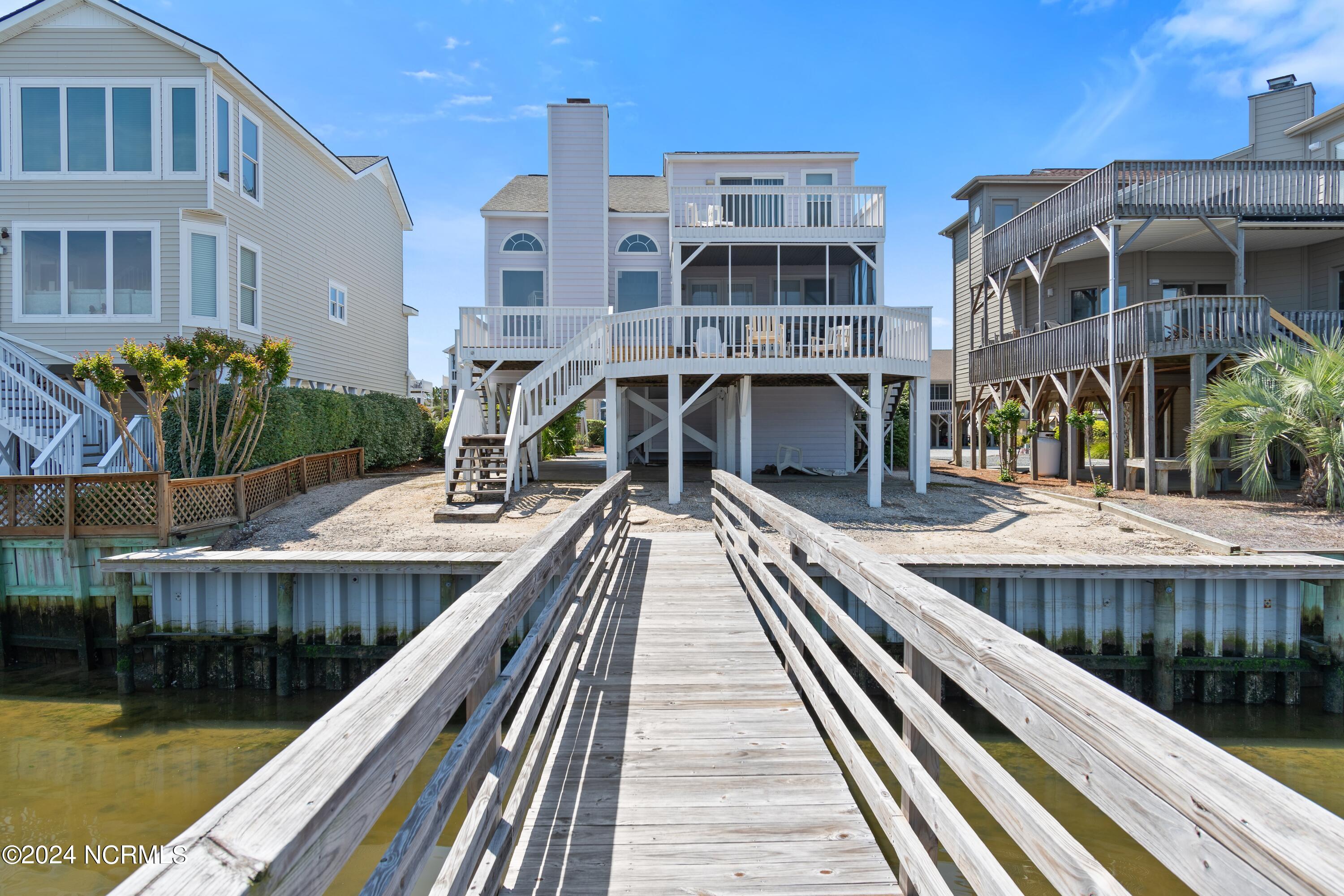 1405 Canal Drive — photo