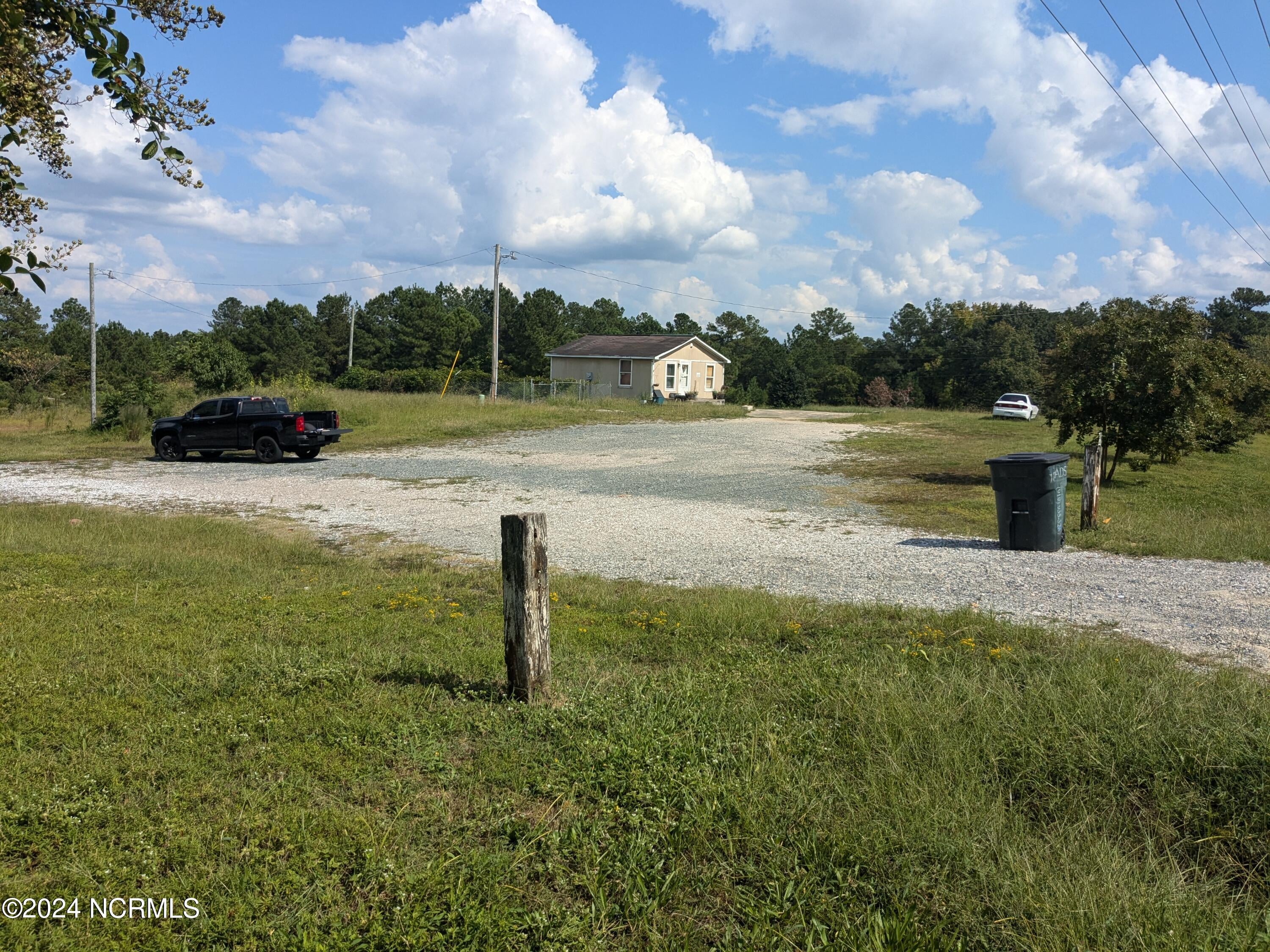 945 Nc 24 — photo
