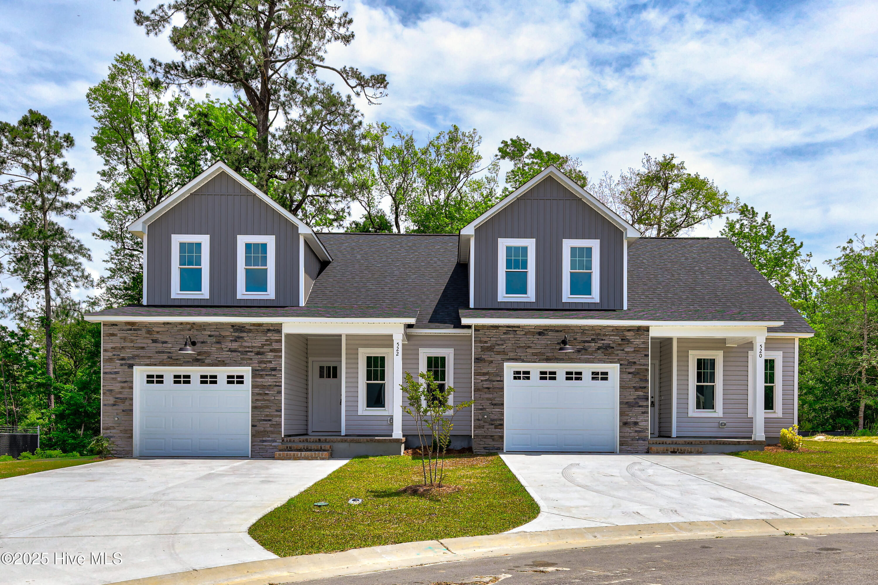 552 Timbercrest Circle — photo
