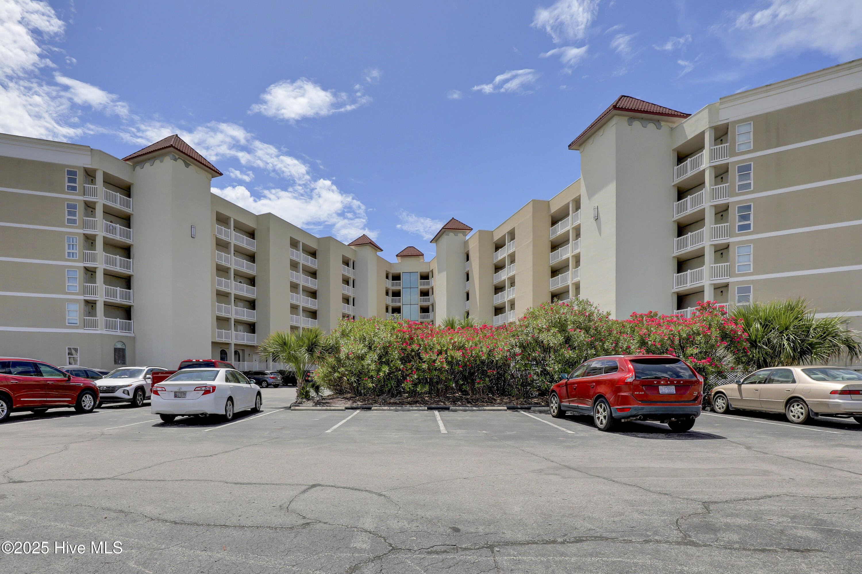 2000 New River Inlet Road 1414 — photo