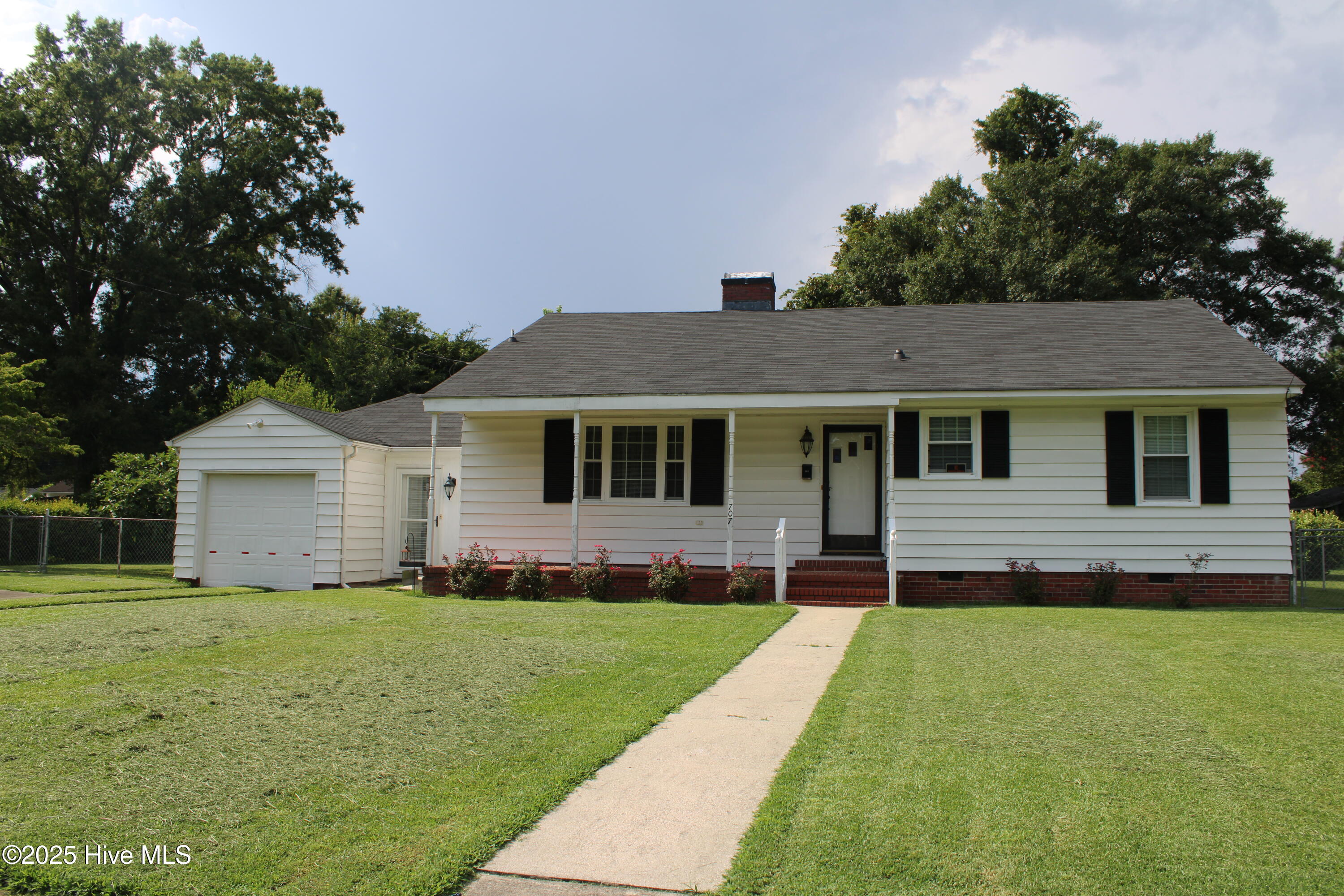 707 Cameron Drive — photo
