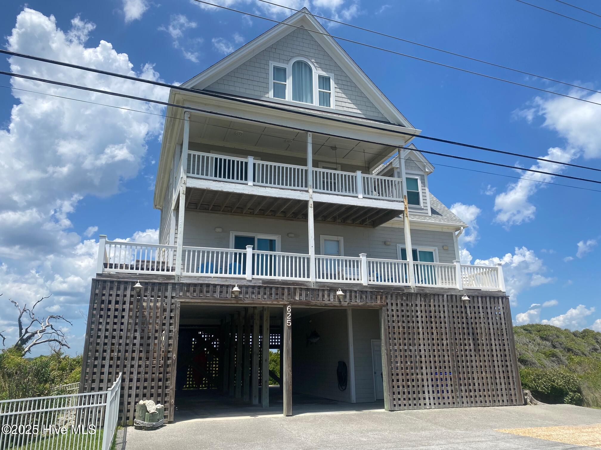 625 New River Inlet Road — photo
