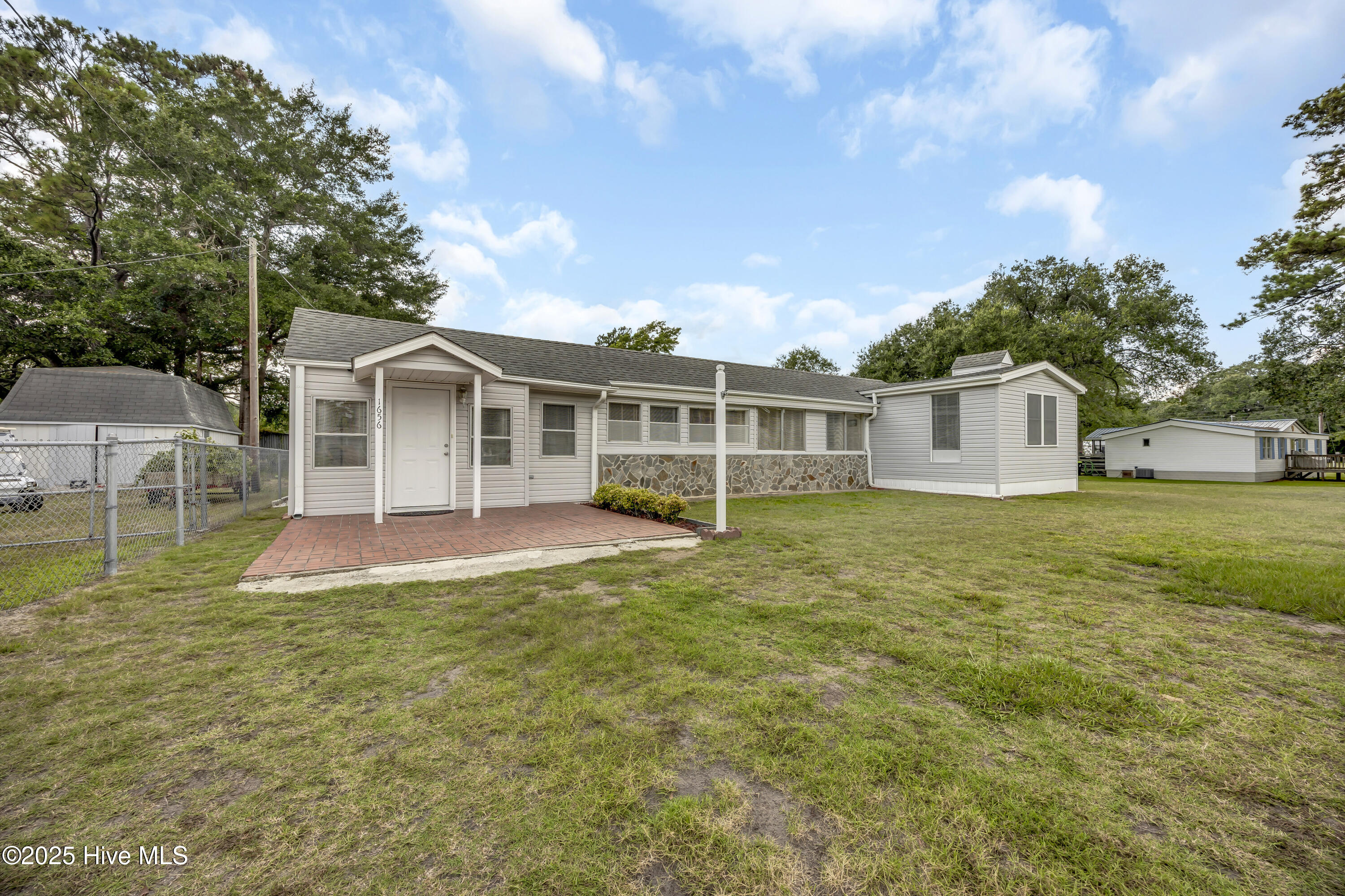 1656 Seagull Way SW — photo