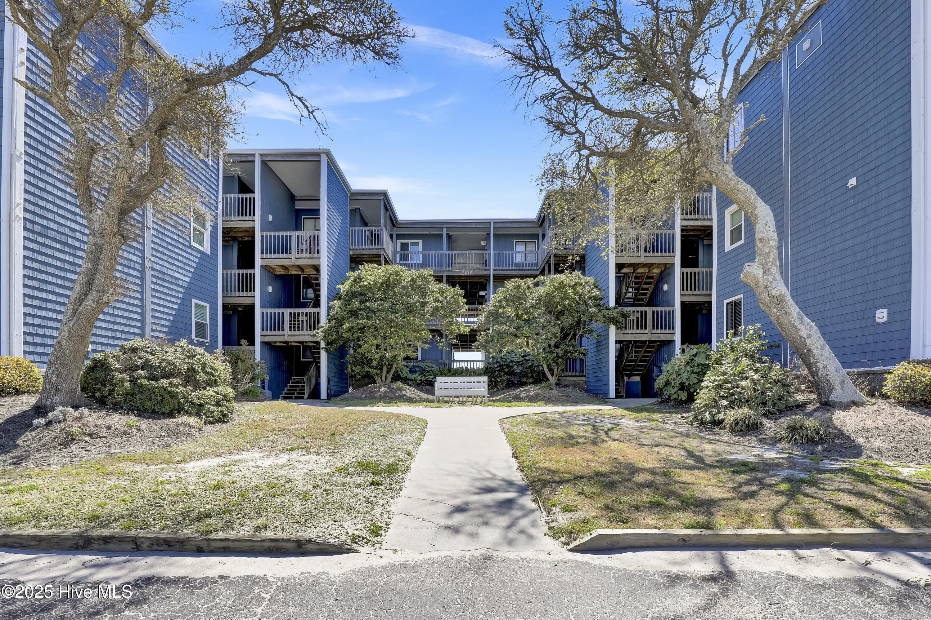 2196 New River Inlet Road Unit 167 — photo