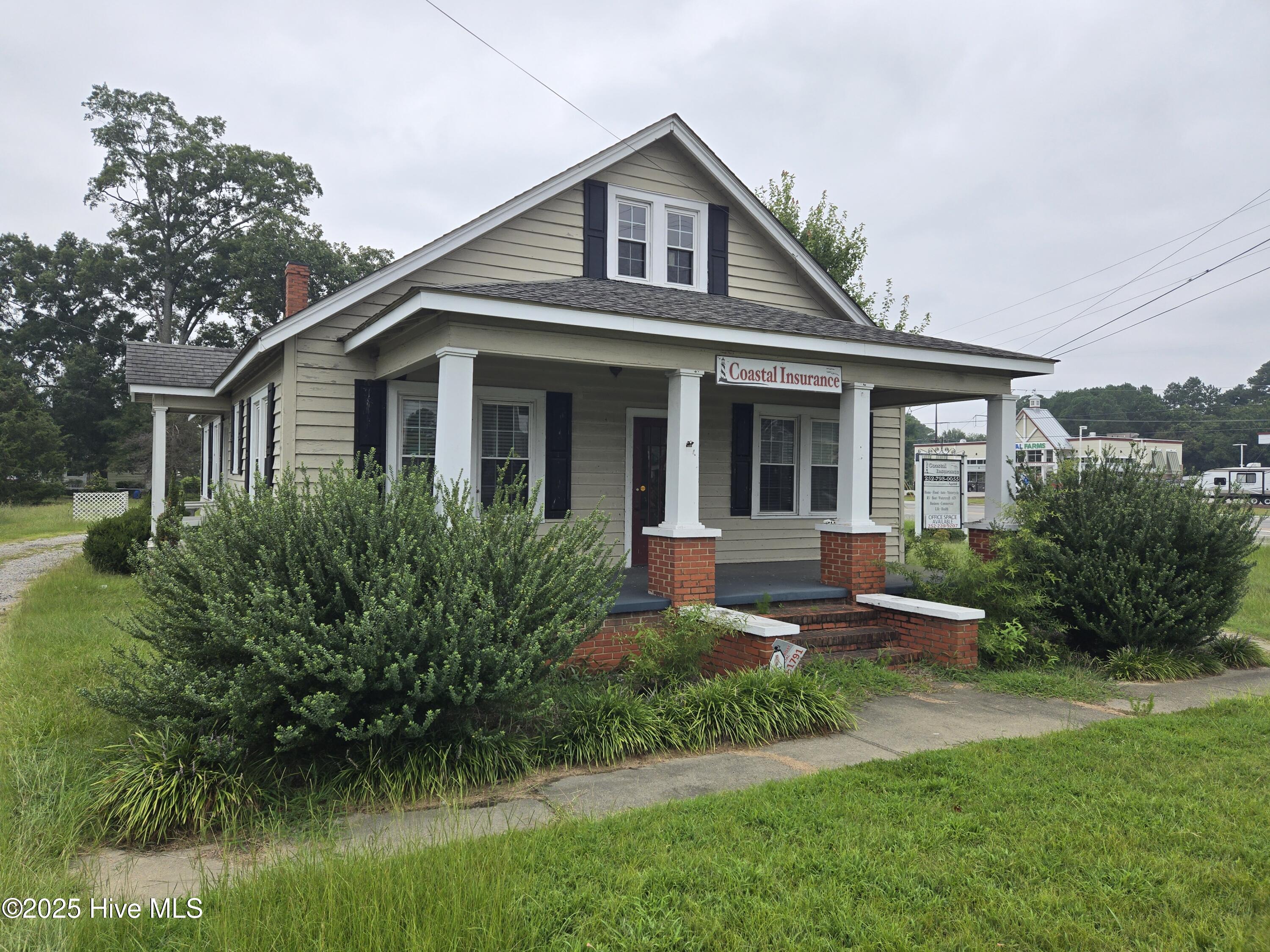 701 Washington Street — photo
