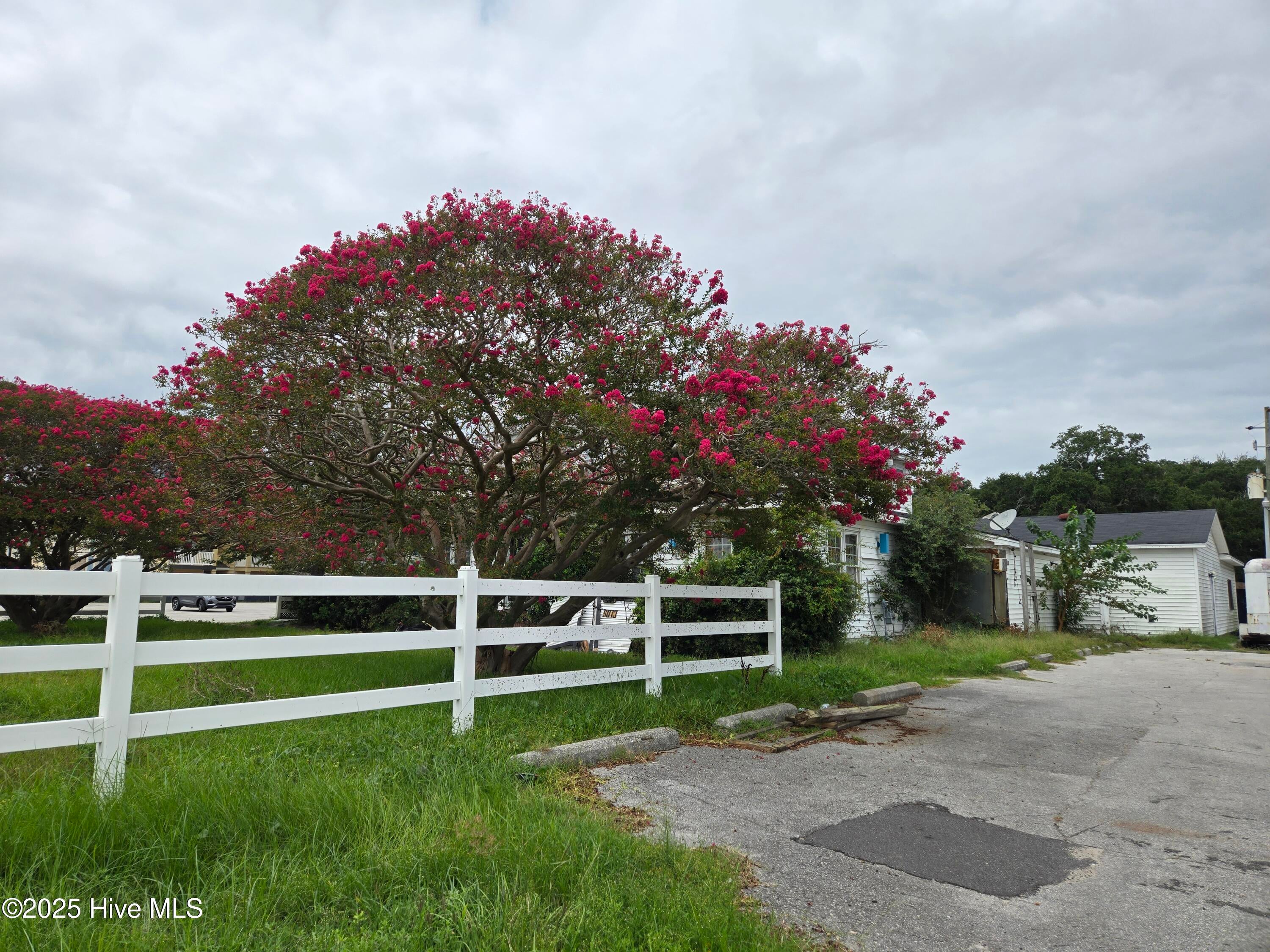 3110 Bridges Street — photo