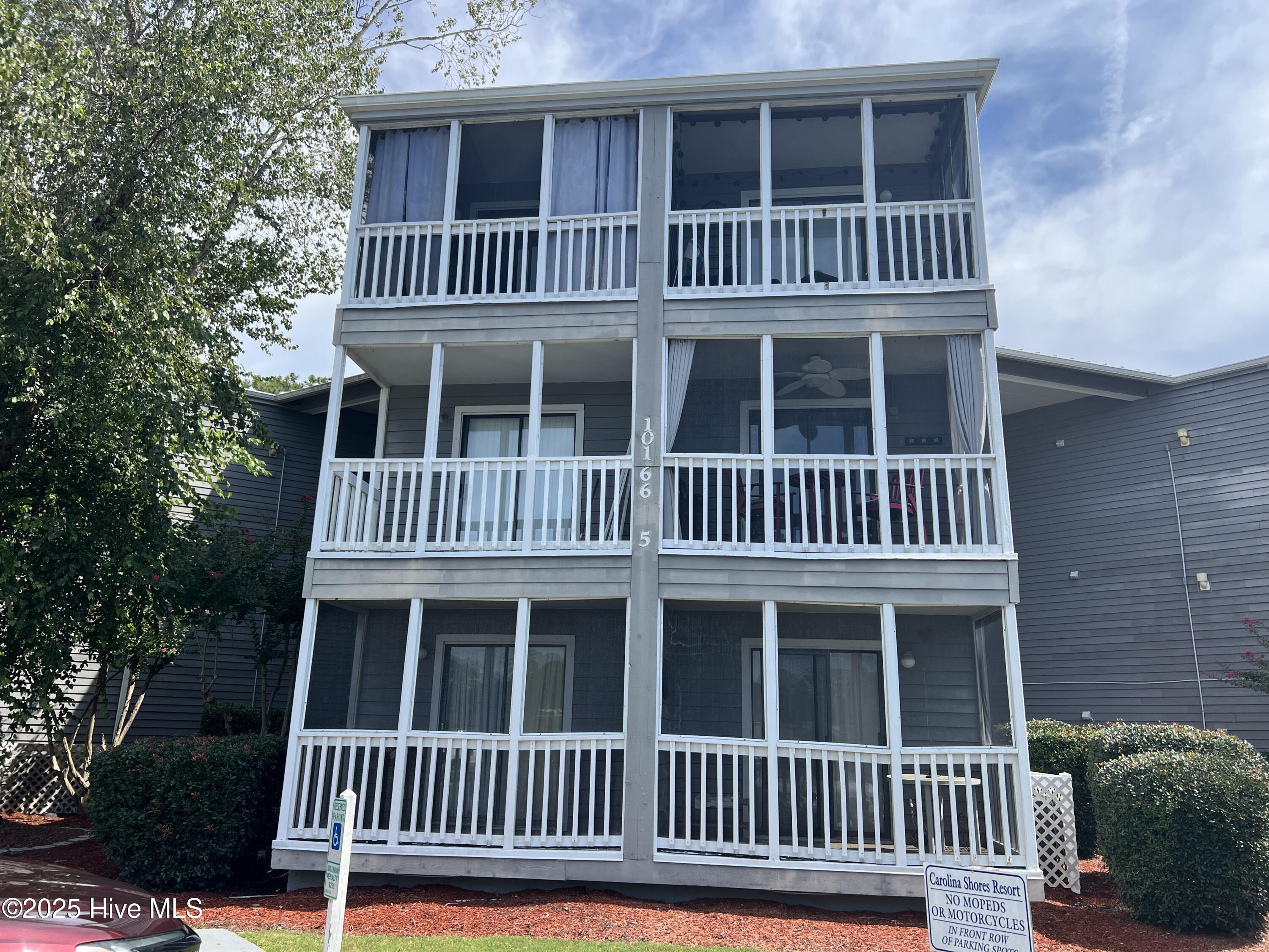 10166 Beach Drive SW Unit 5105 — photo