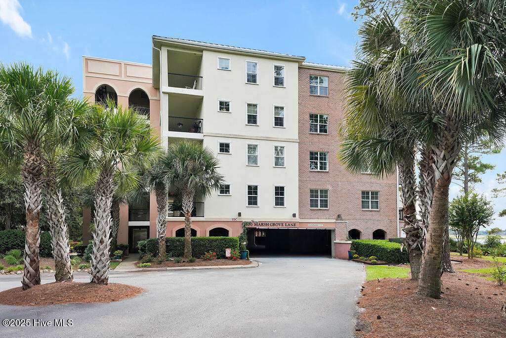 2100 Marsh Grove Lane Unit 2304 — photo