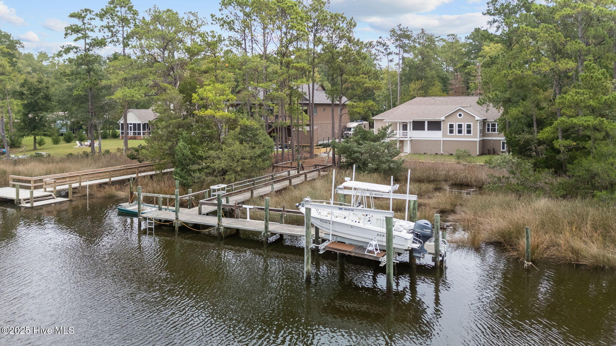 402 Whittaker Point Road — photo