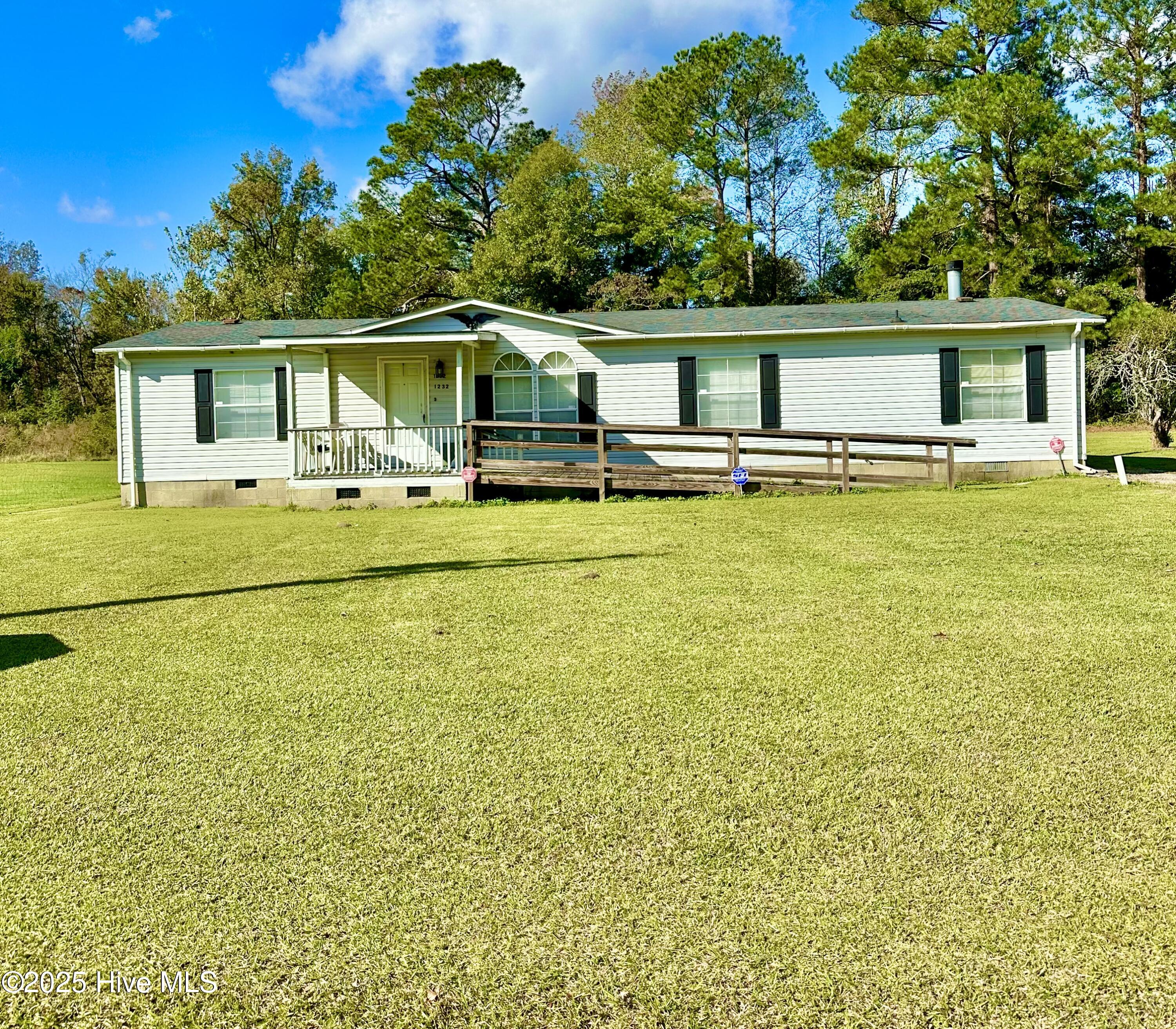 1232 Mears Lane — photo