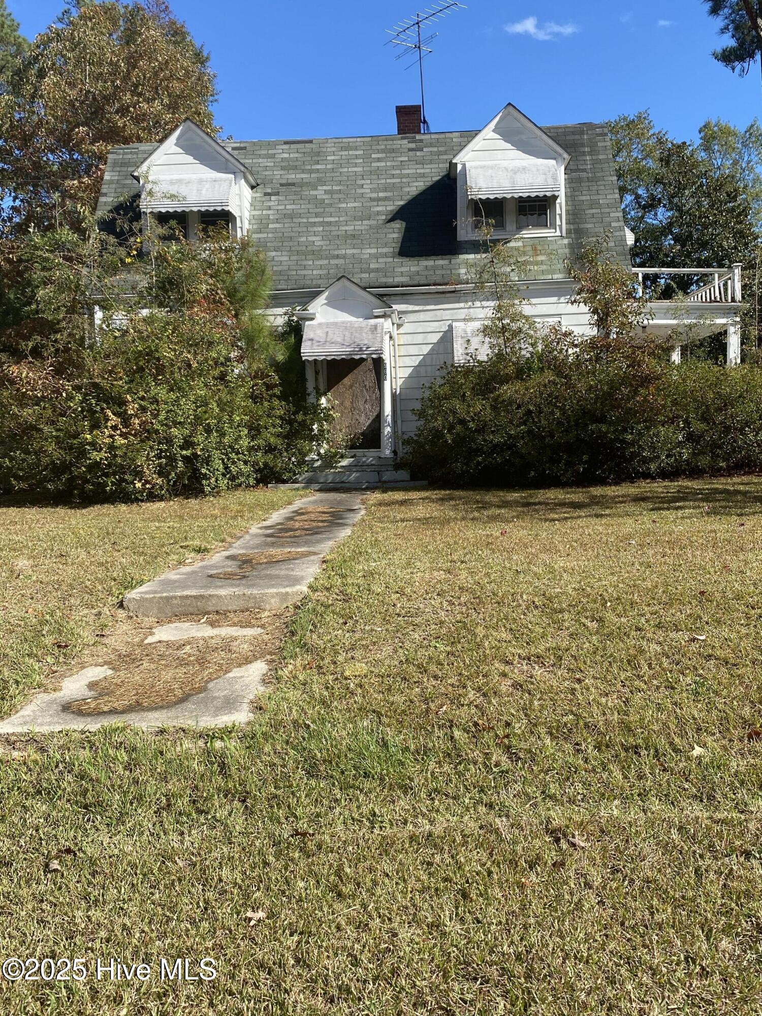 960 Hill Street — photo