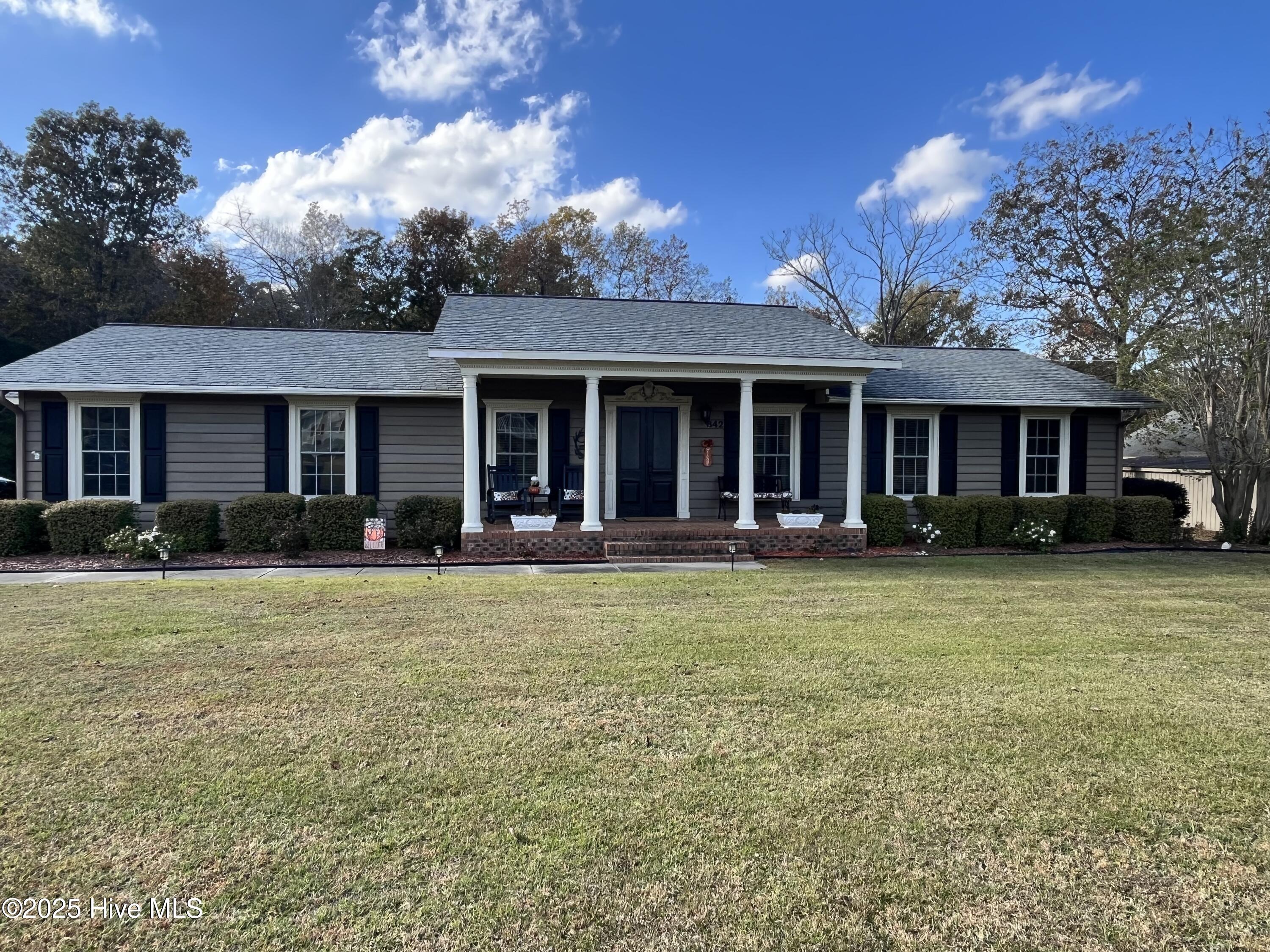842 Love Mill Road — photo