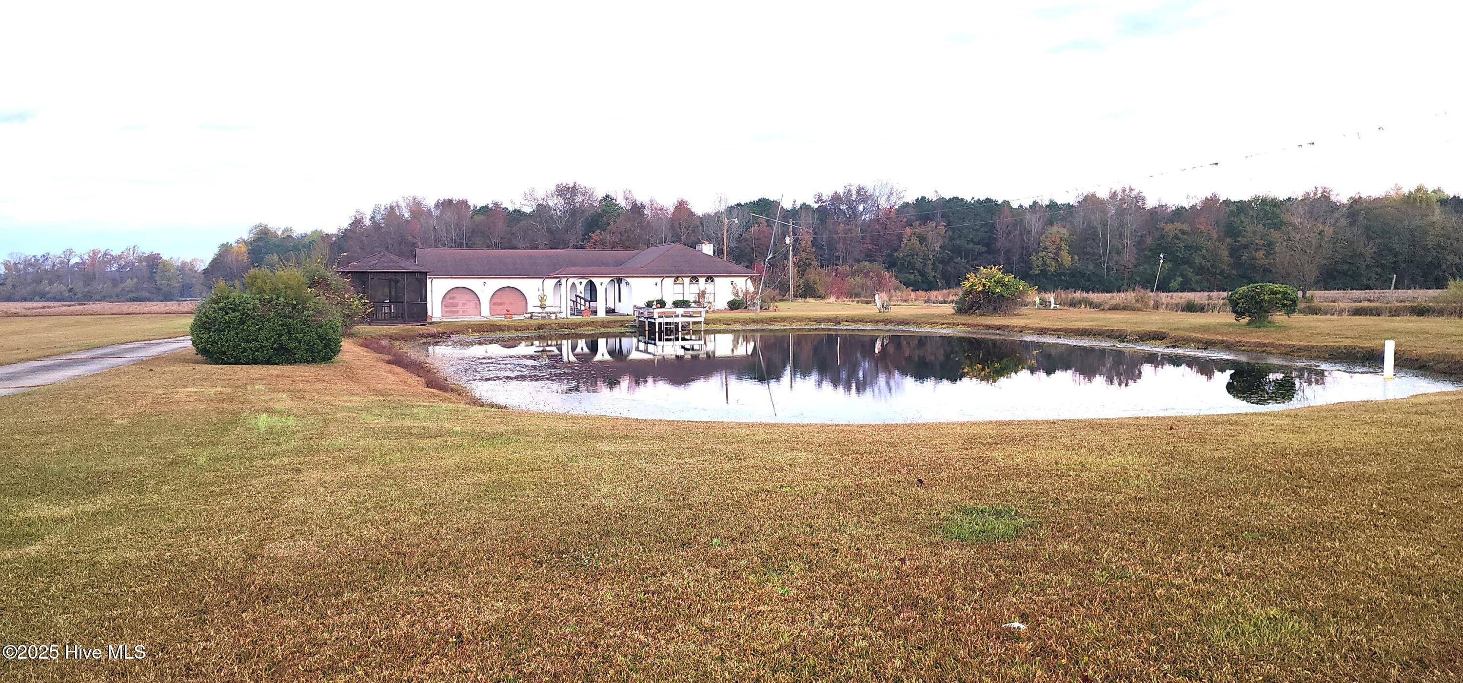 1553 N Nc 41 Highway — photo
