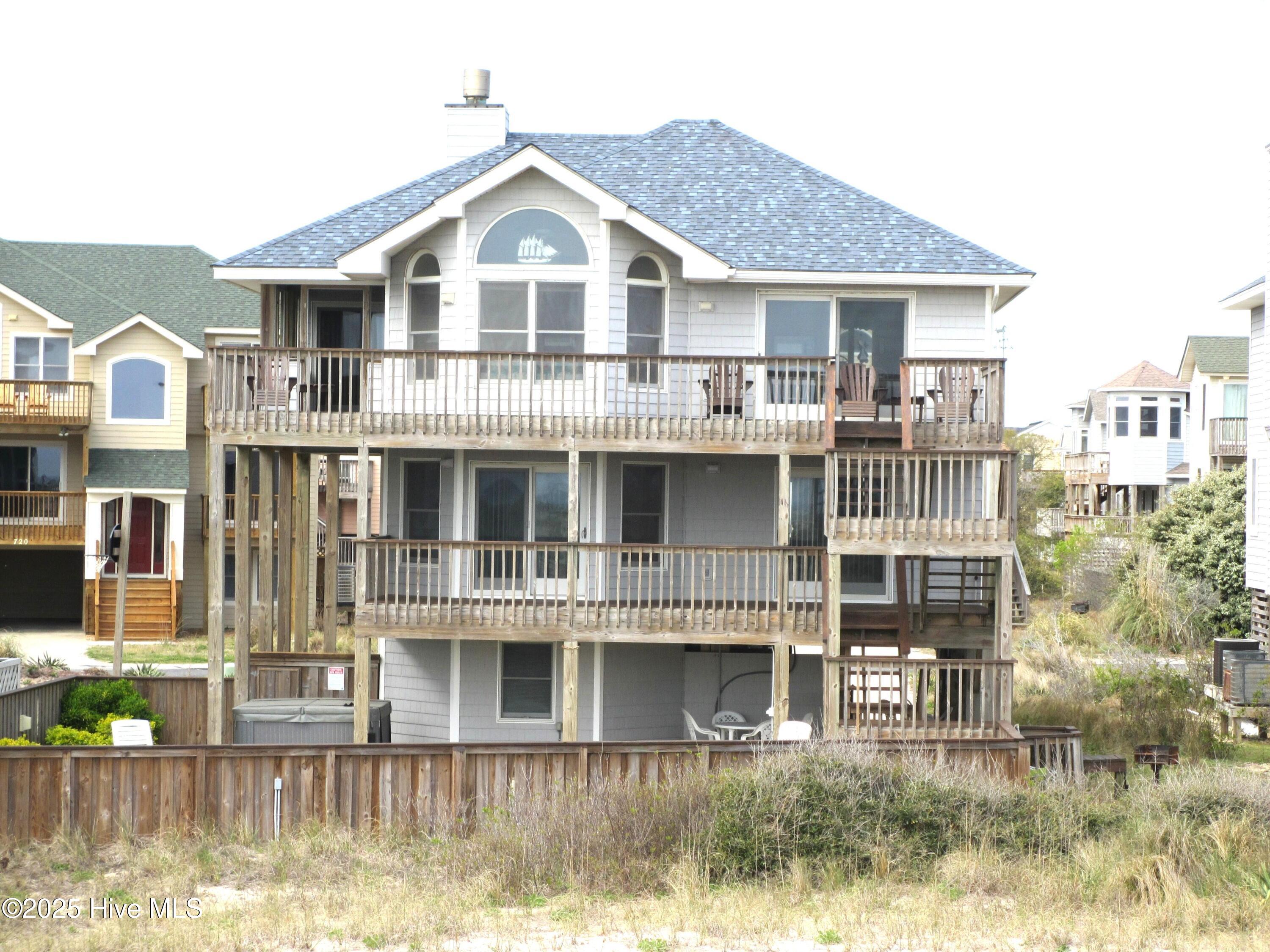 721 Crown Point Circle — photo