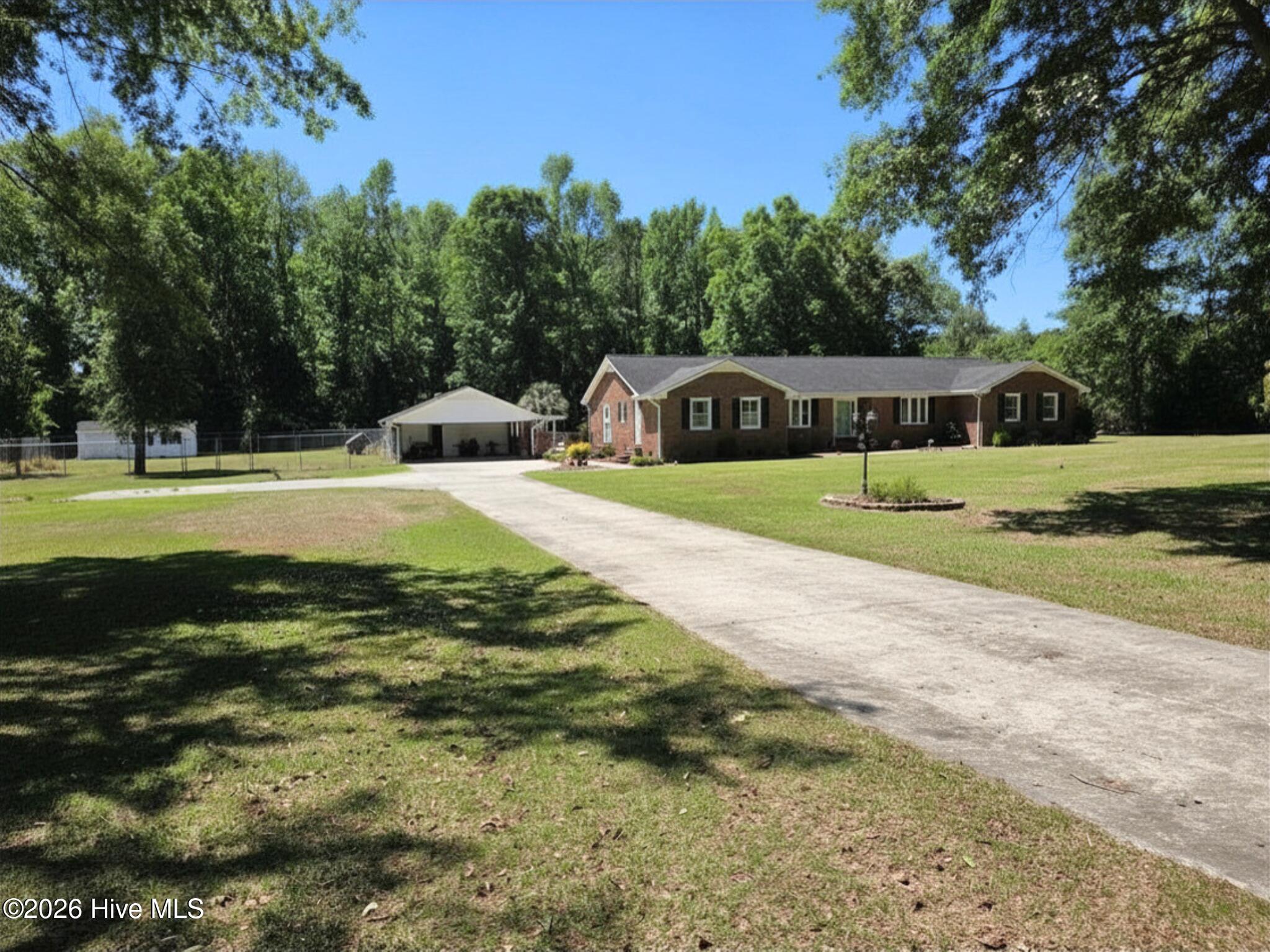 184 Timber Cove Drive — photo