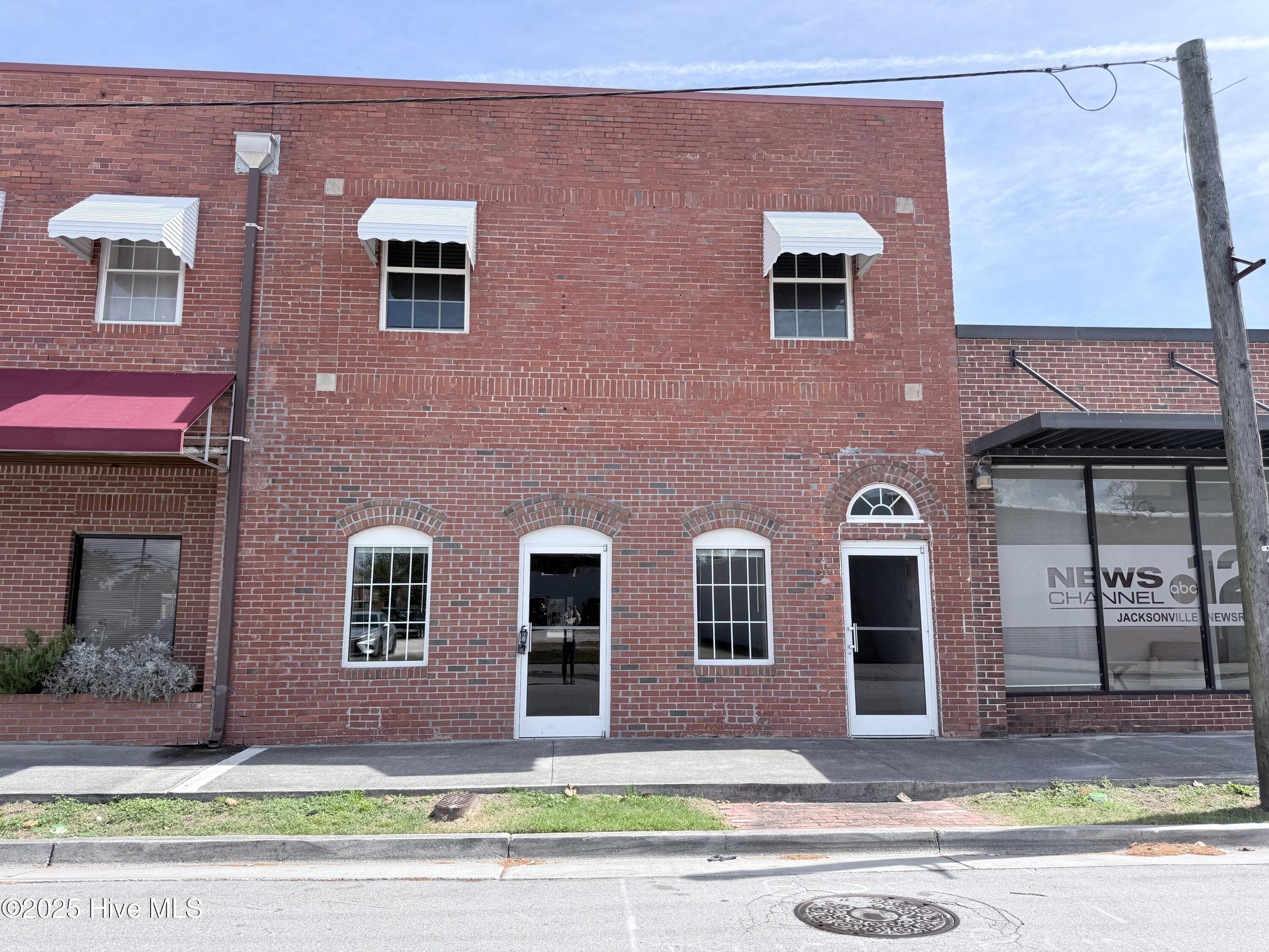 512 Court Street — photo