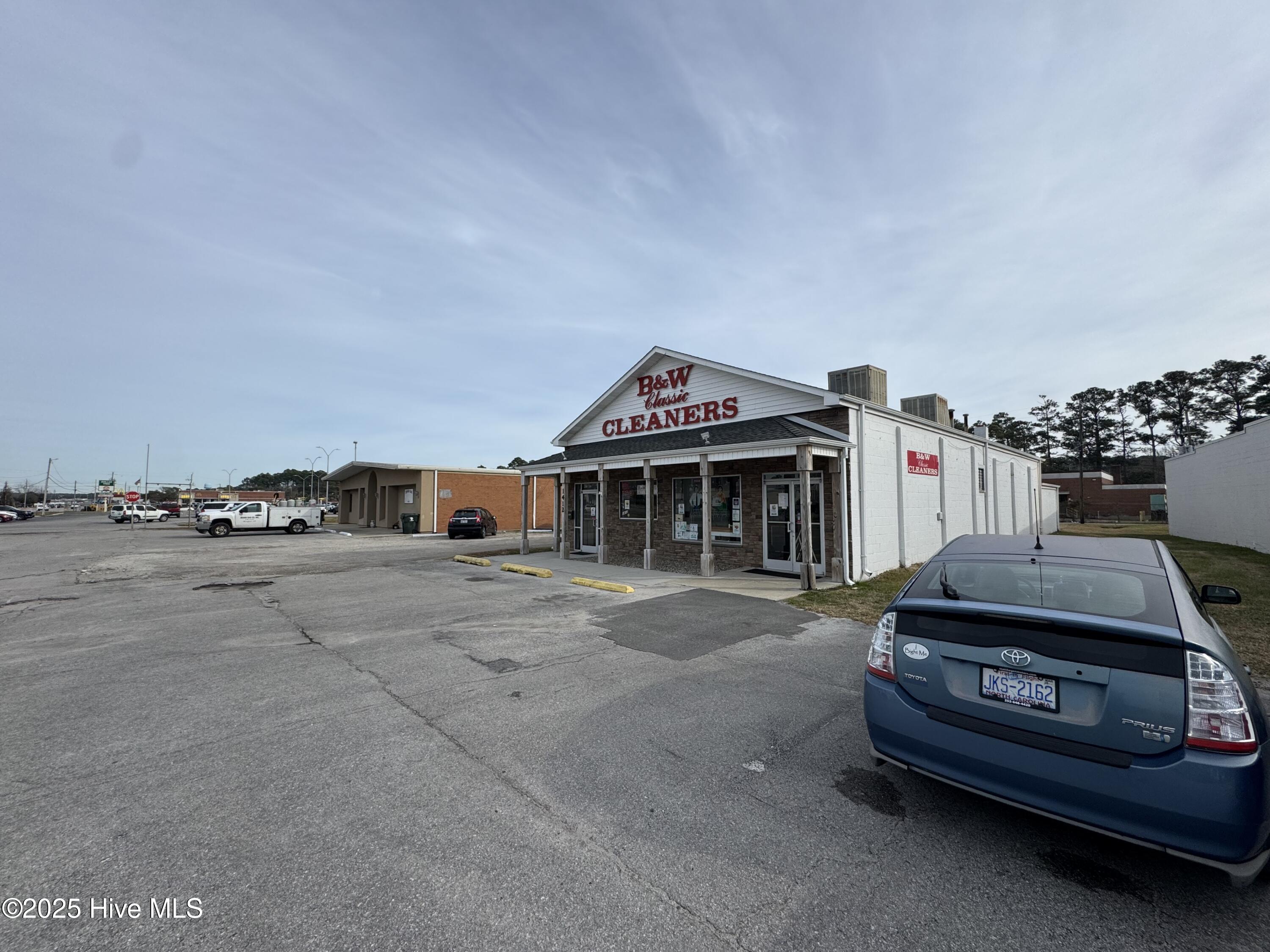 1412 Live Oak Street — photo