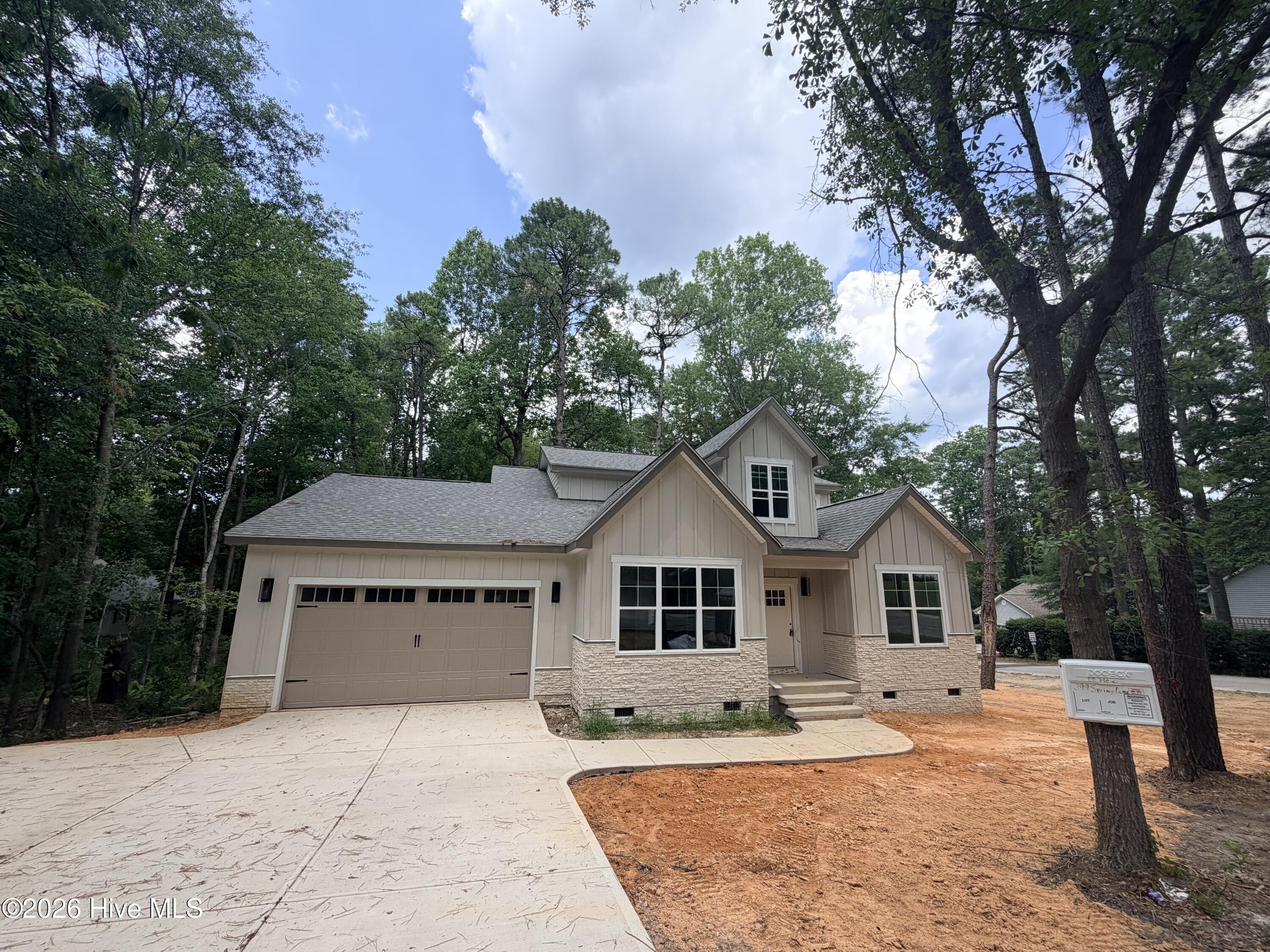 399 Spring Lake Drive — photo
