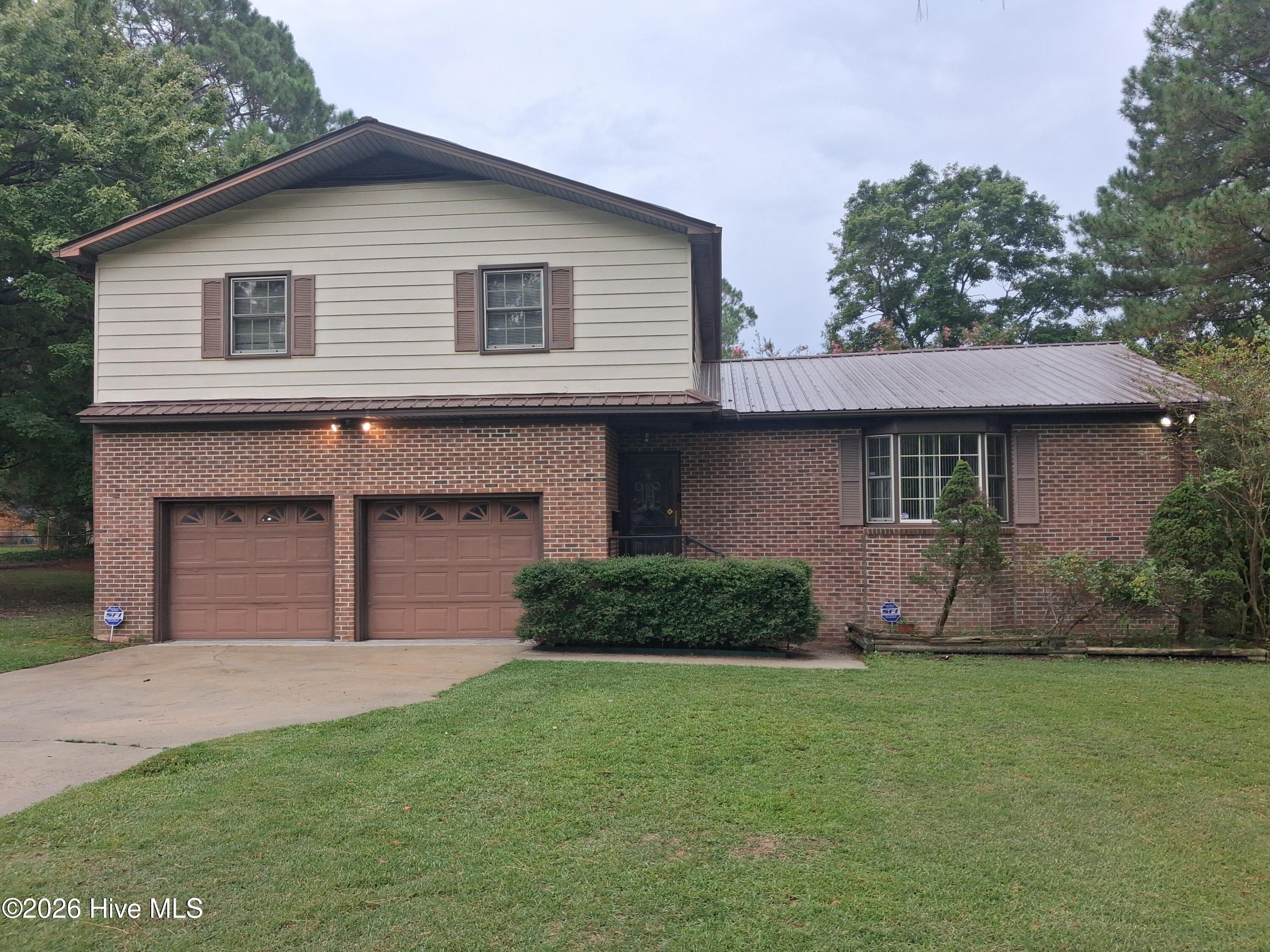 604 Eleanor Street — photo
