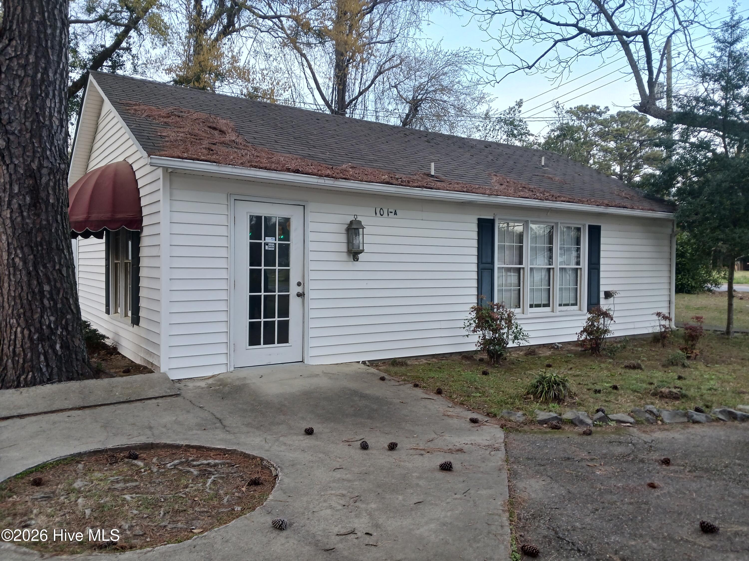 101 W Highland Avenue — photo