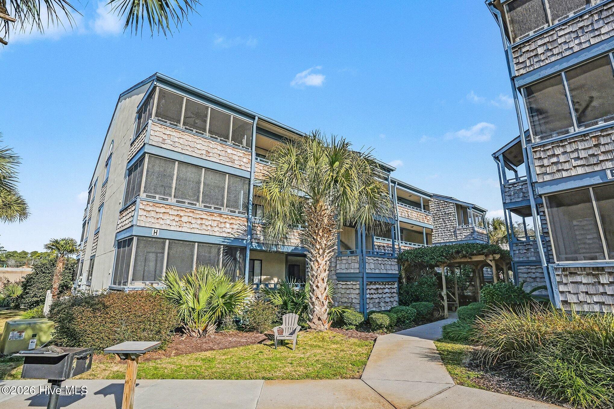 250 Maison Drive #H-11 — photo