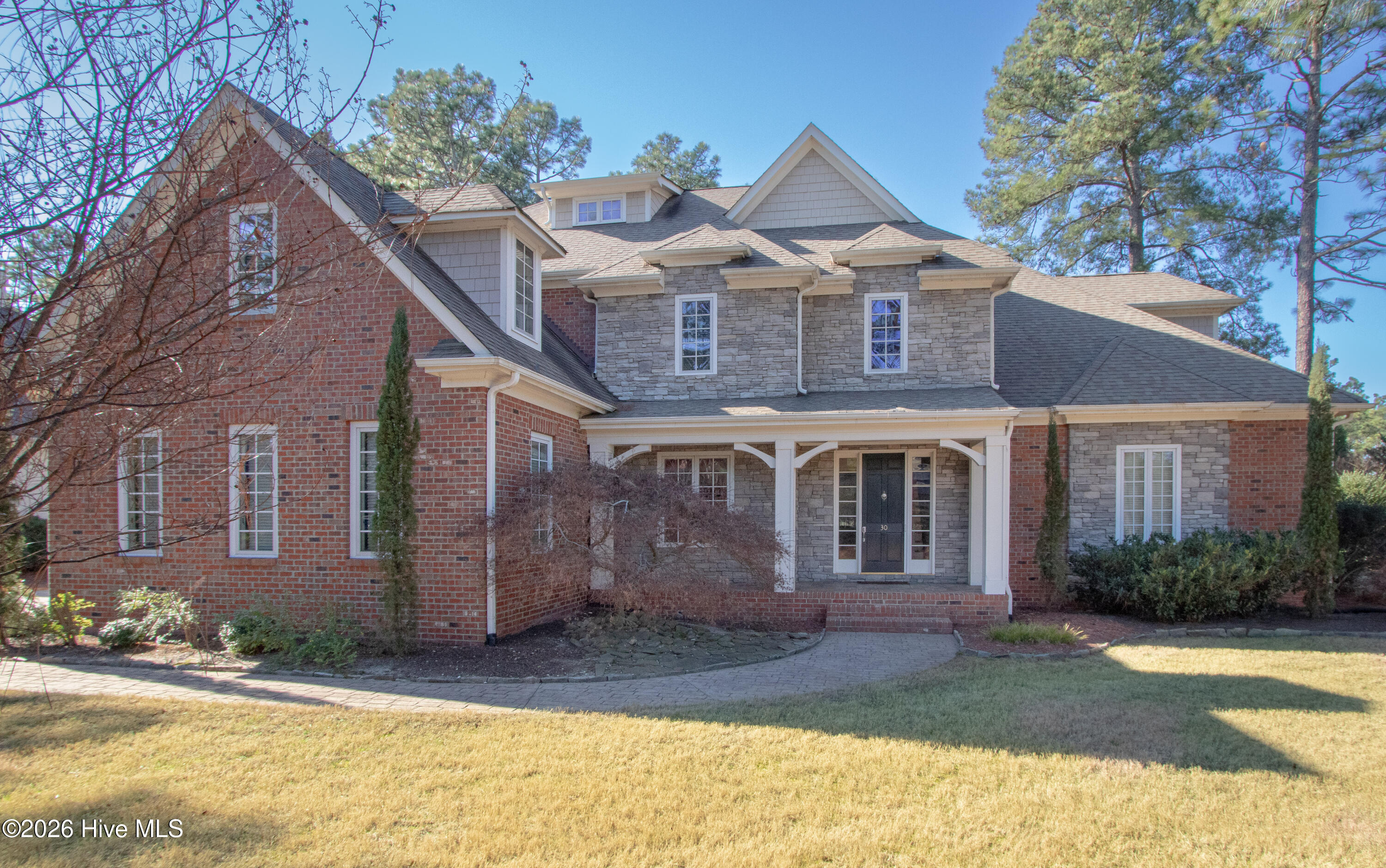 30 Spring Valley Court — photo