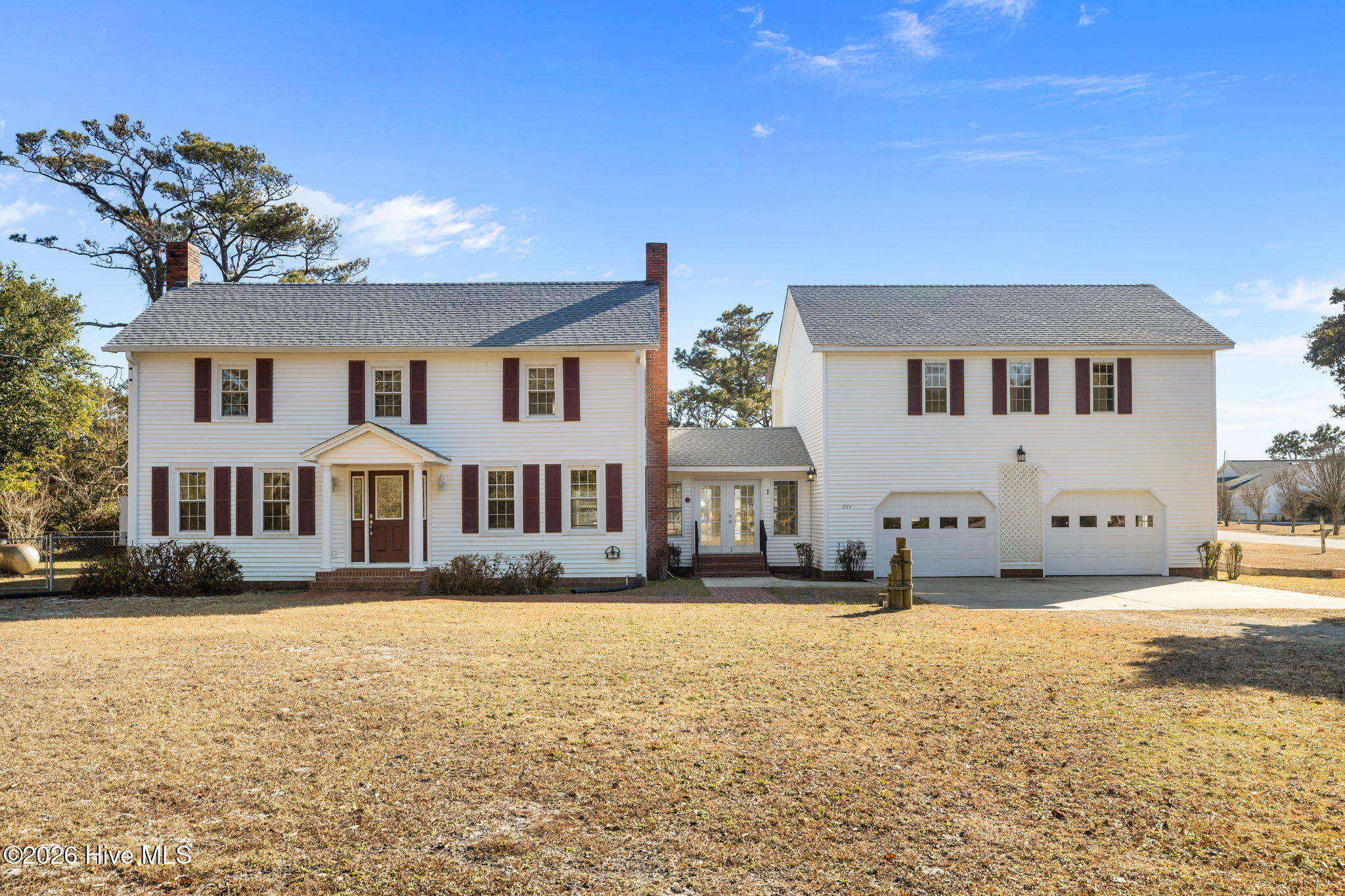 664 Seashore Drive — photo