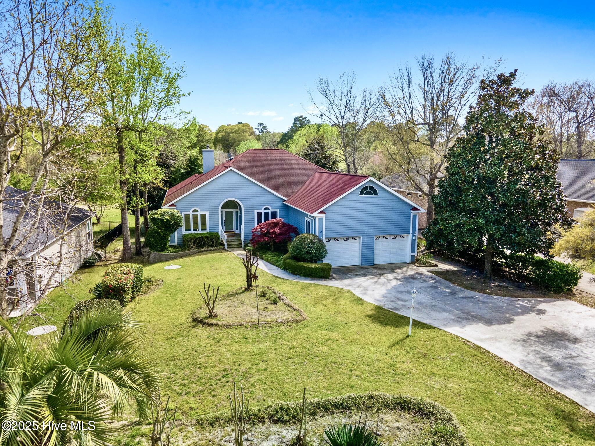 178 Edgewater Circle — photo