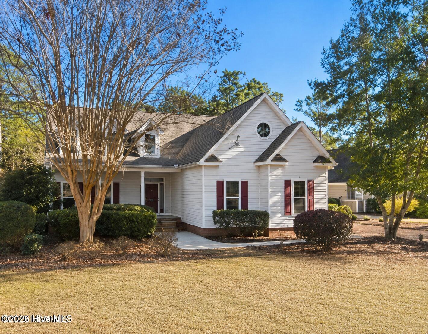 597 Riverwood Drive SE — photo