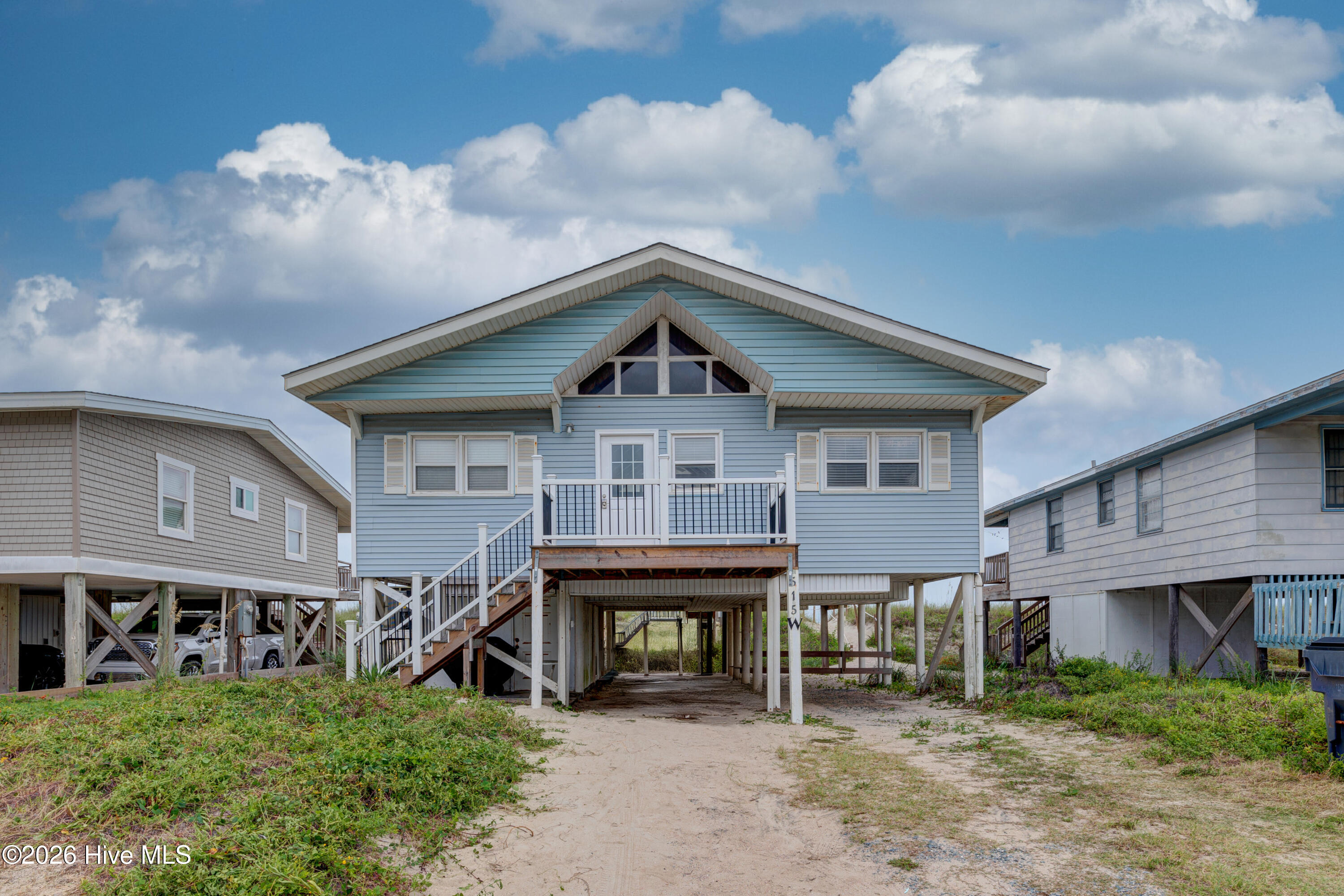 515 W Beach Drive — photo