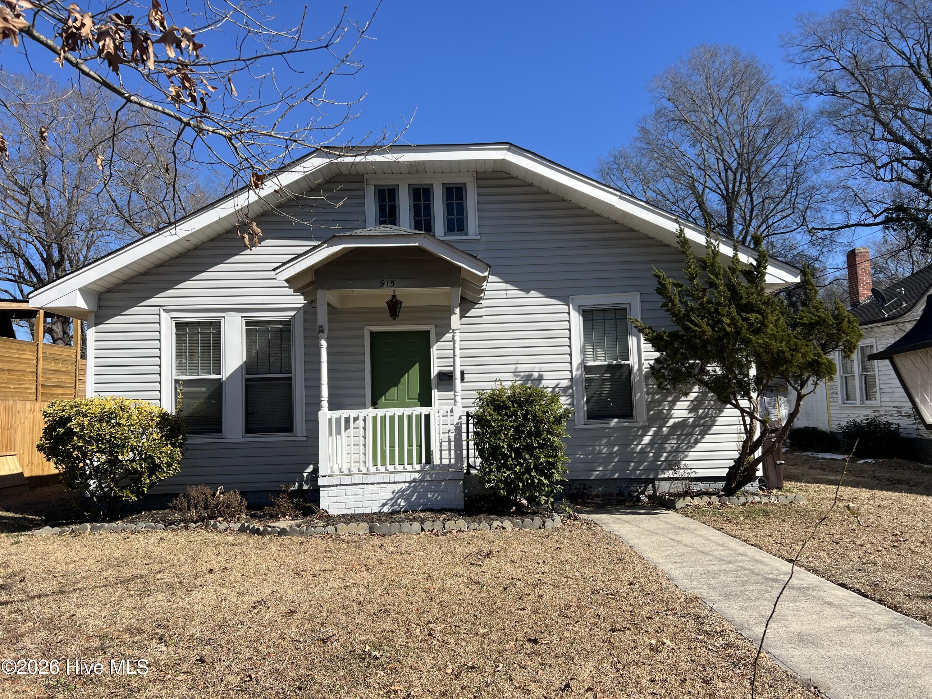 915 Saint David Street — photo