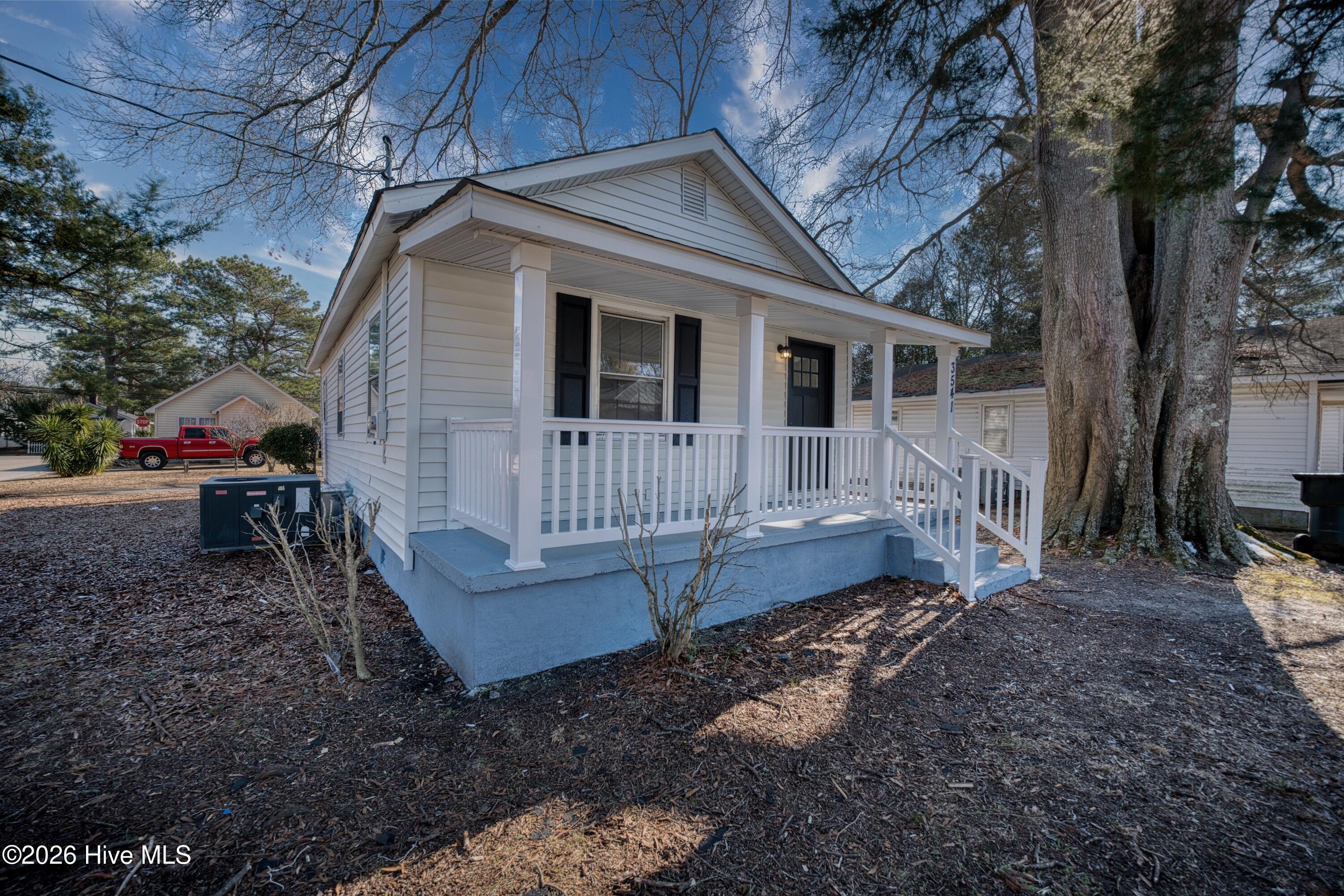 Home in Farmville, NC 27828 — photo 2