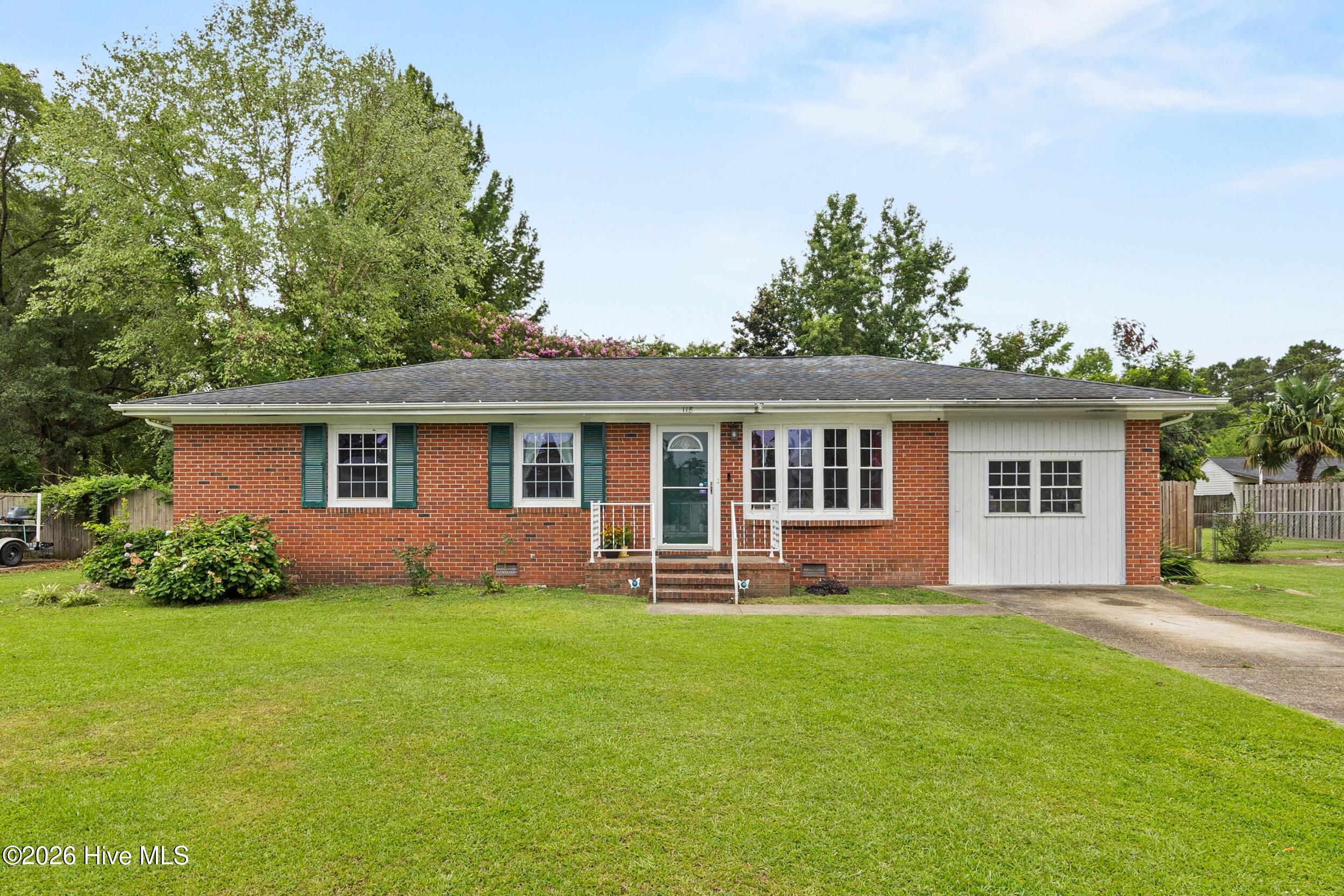 118 Princeton Drive — photo