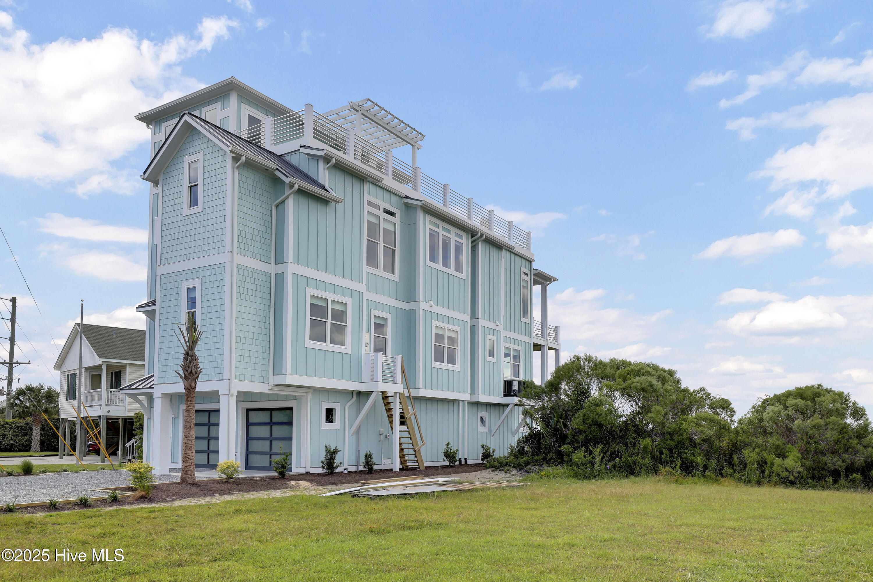 825 S Topsail Drive — photo