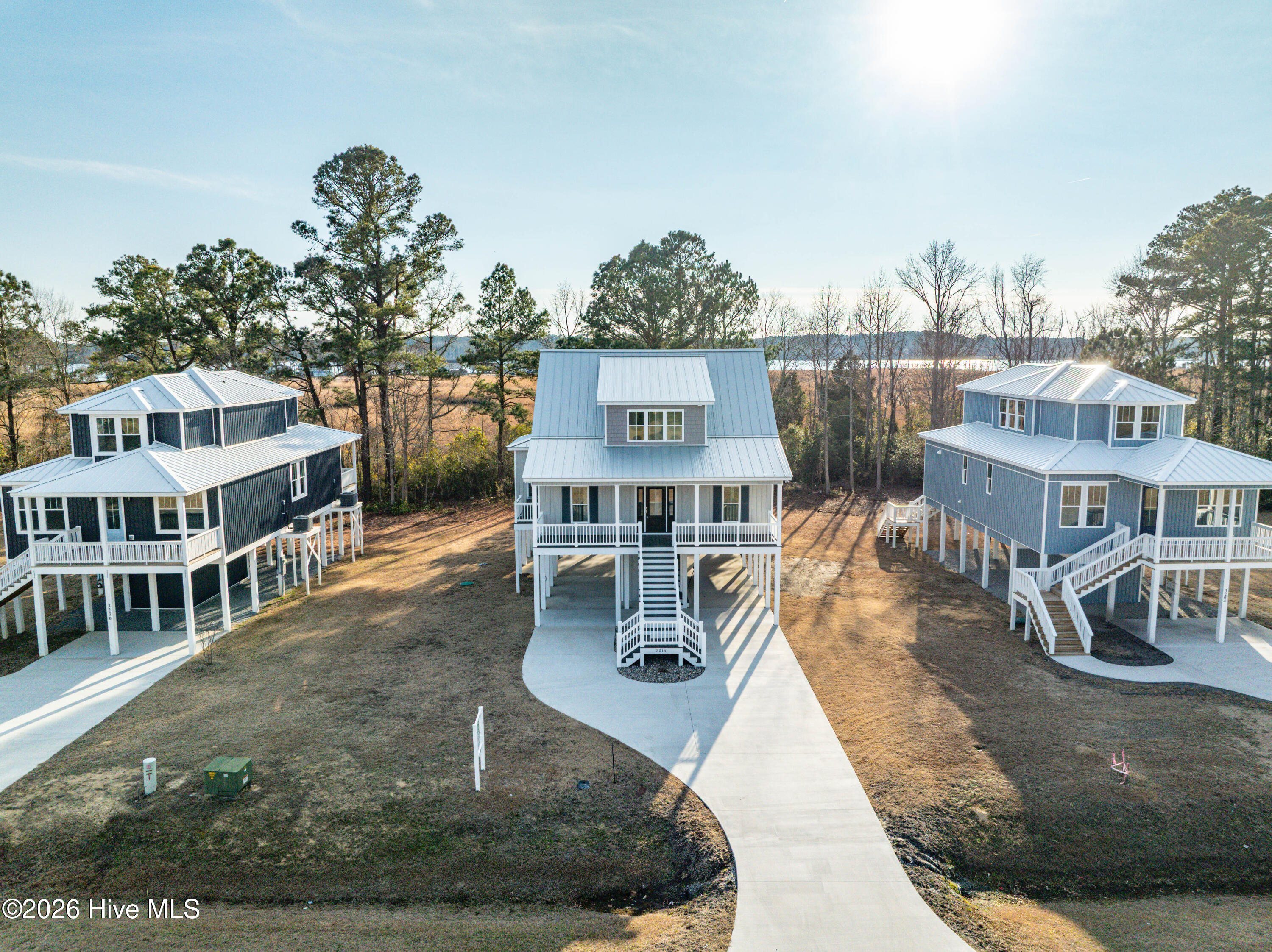 3216 Whichards Beach Road — photo