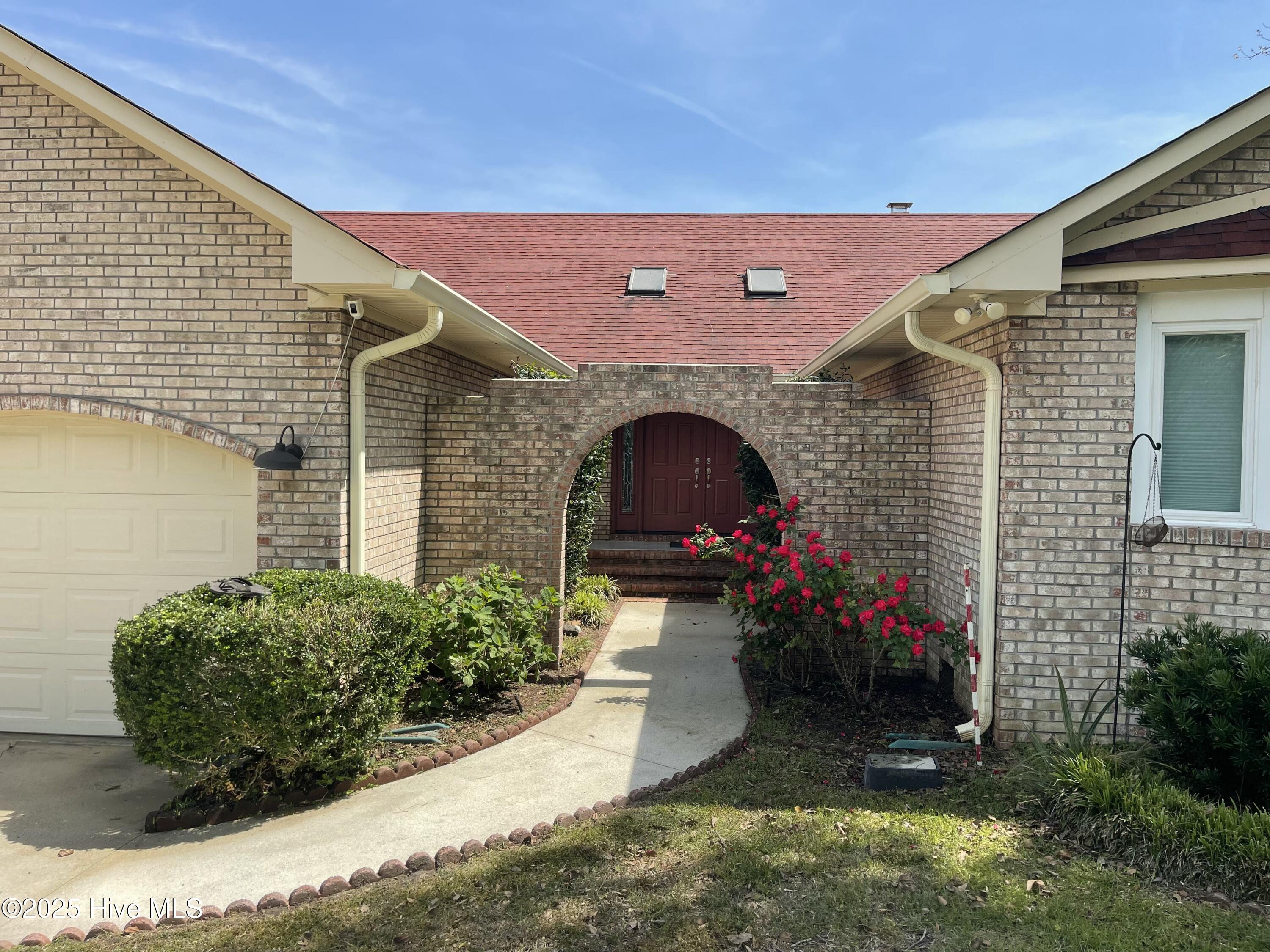 995 Chadwick Shores Drive — photo
