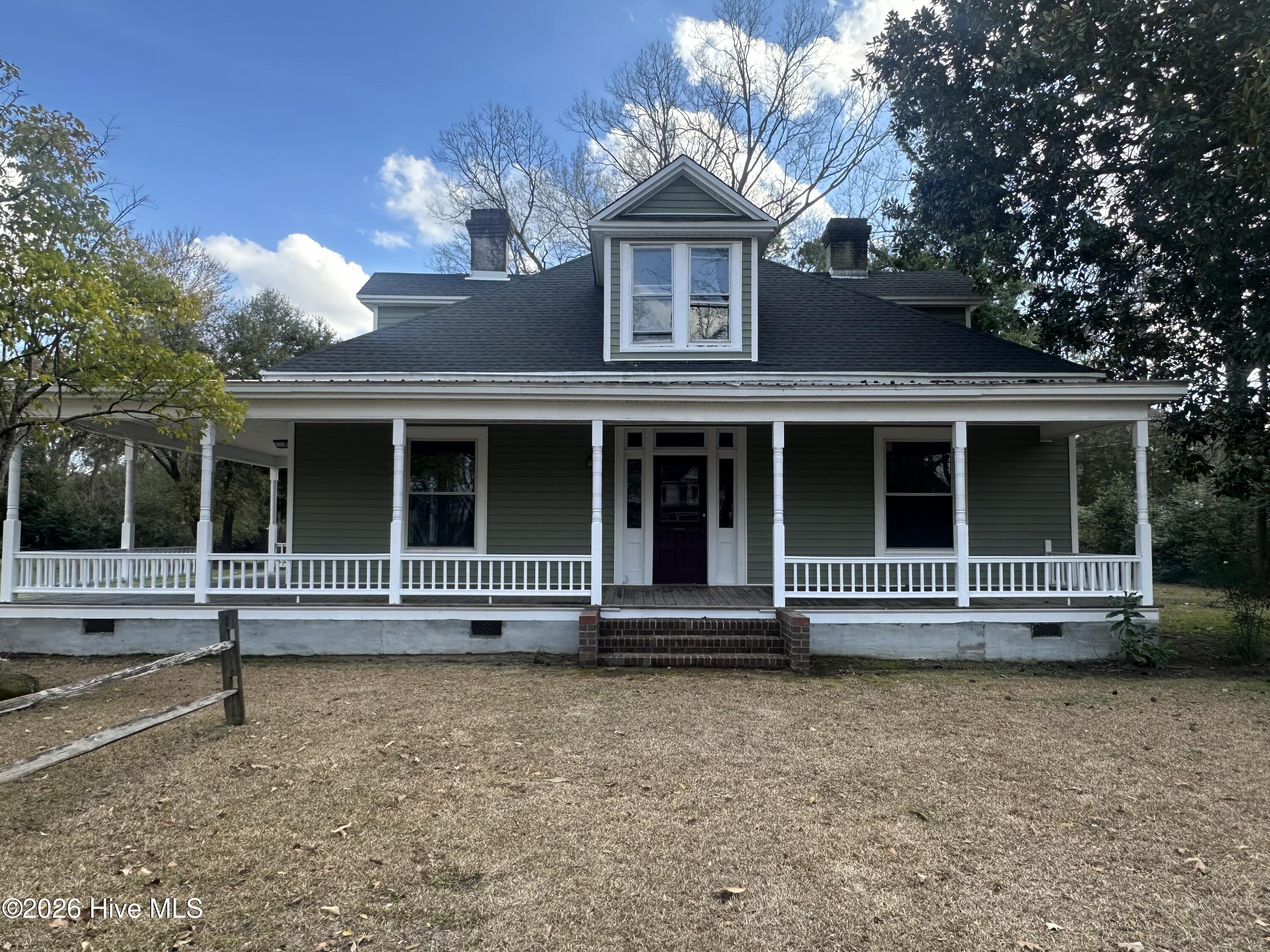 1005 W Church Street — photo