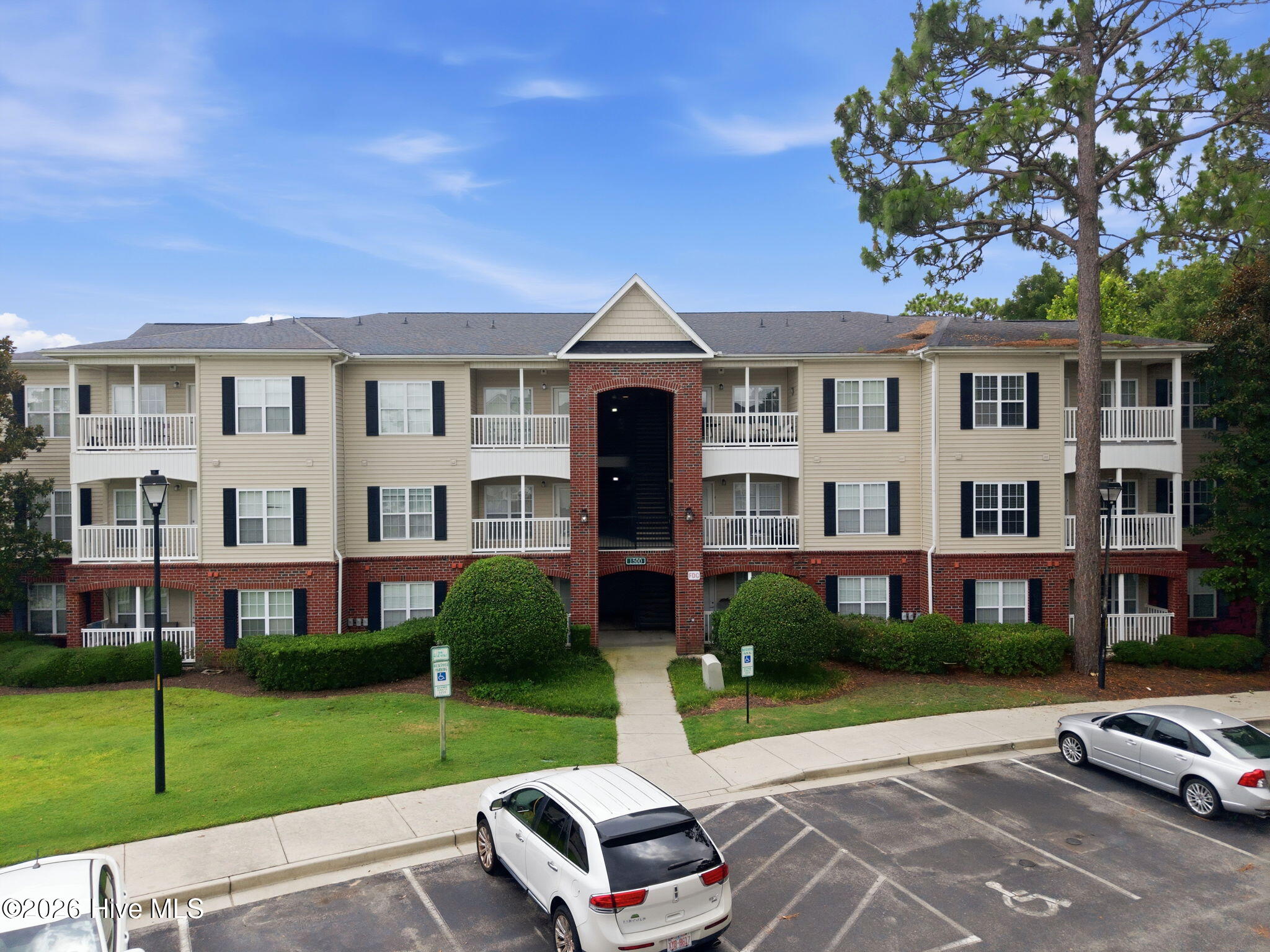 1500 Cadfel Court 202 — photo
