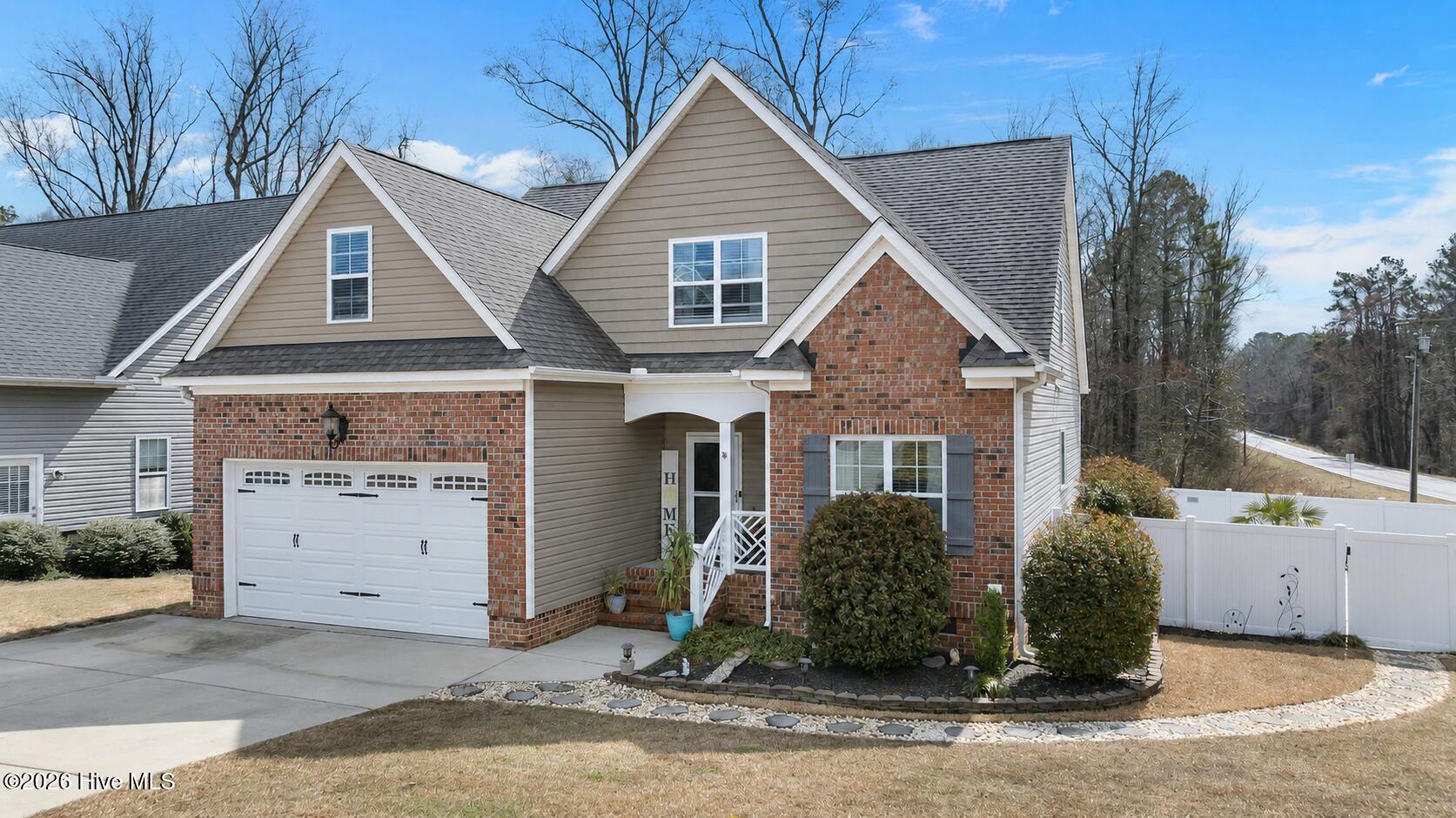 850 Live Oak Lane — photo