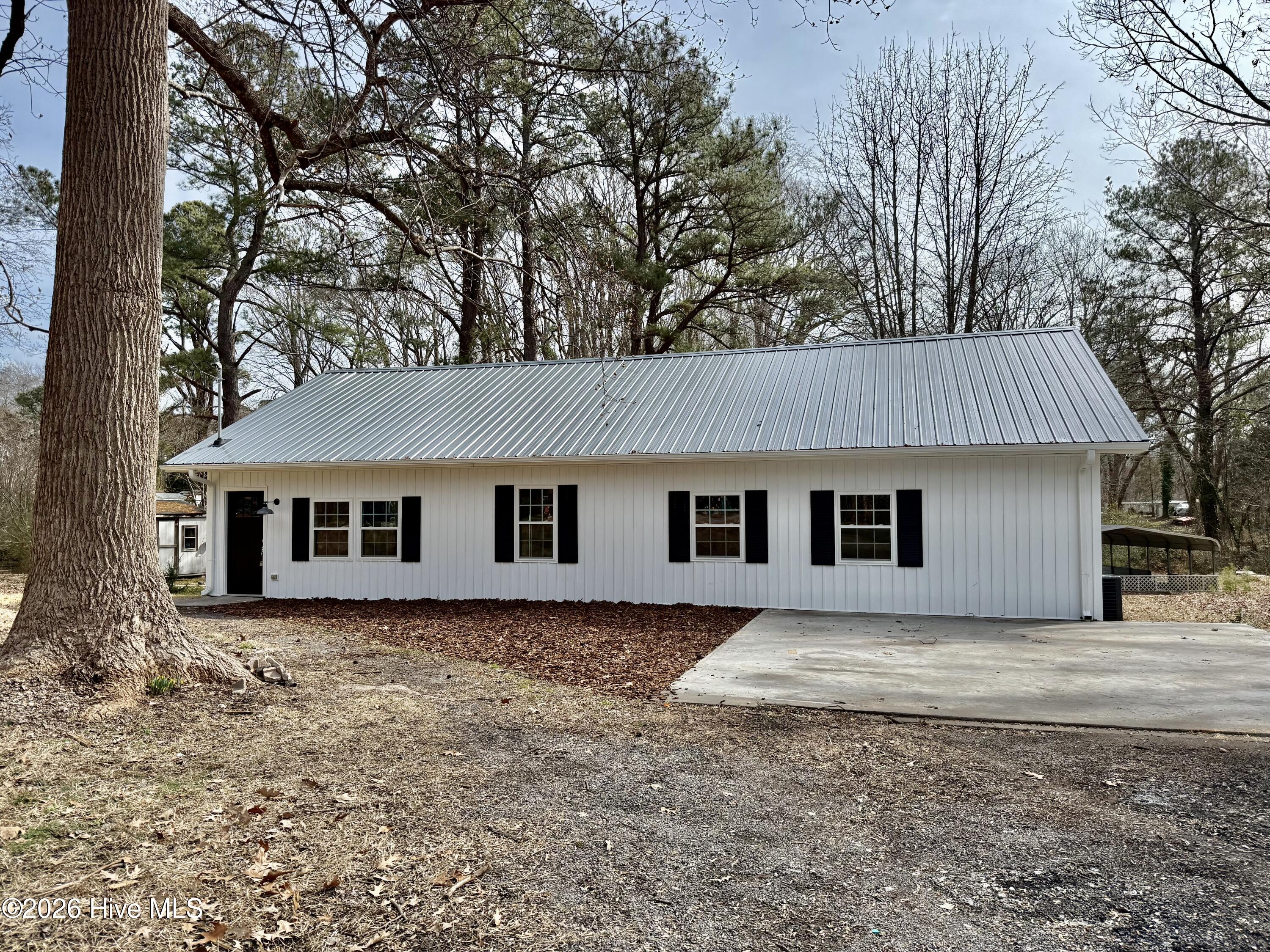 407 Dogwood Drive — photo