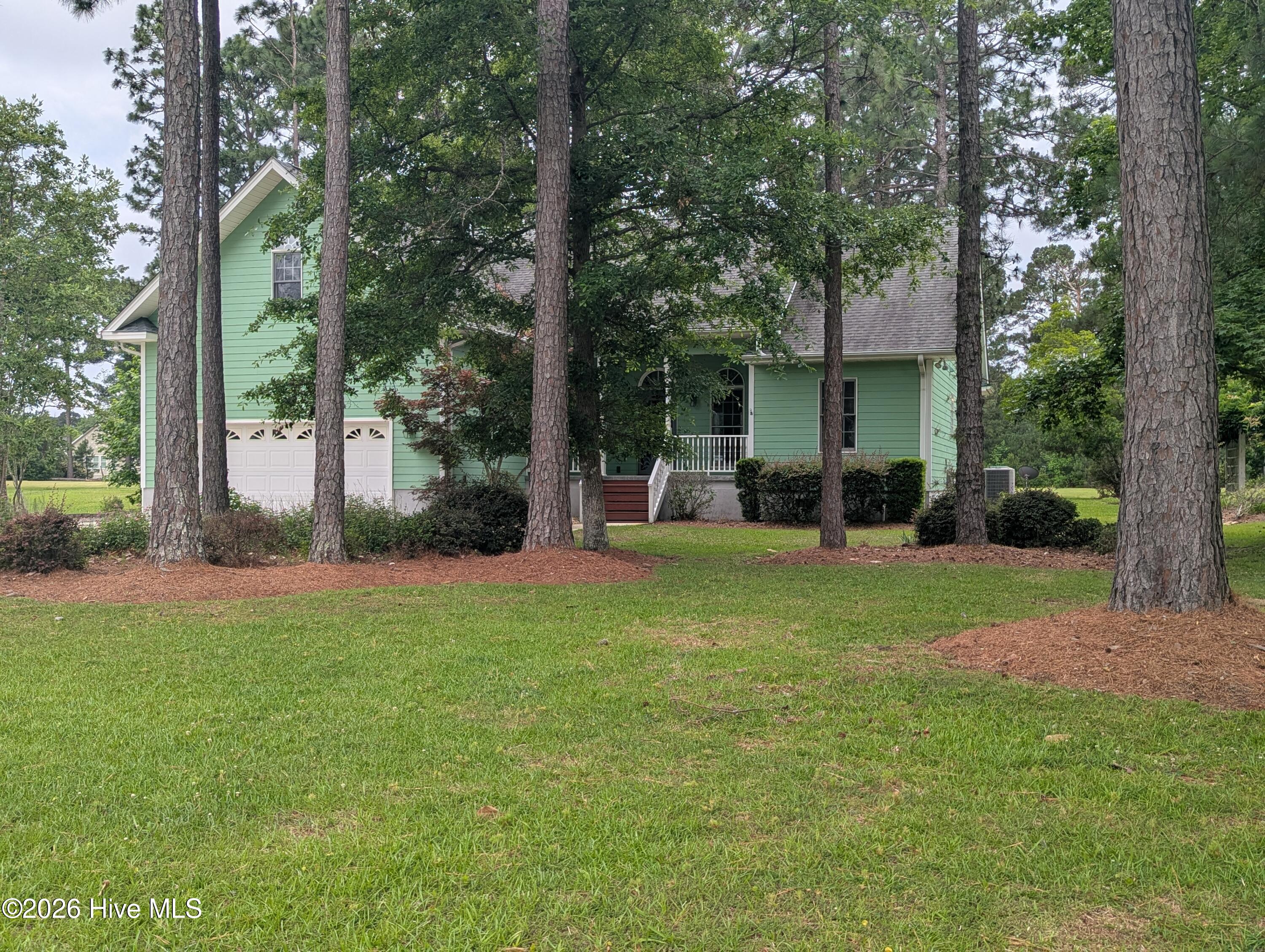 53 Country Club Drive — photo
