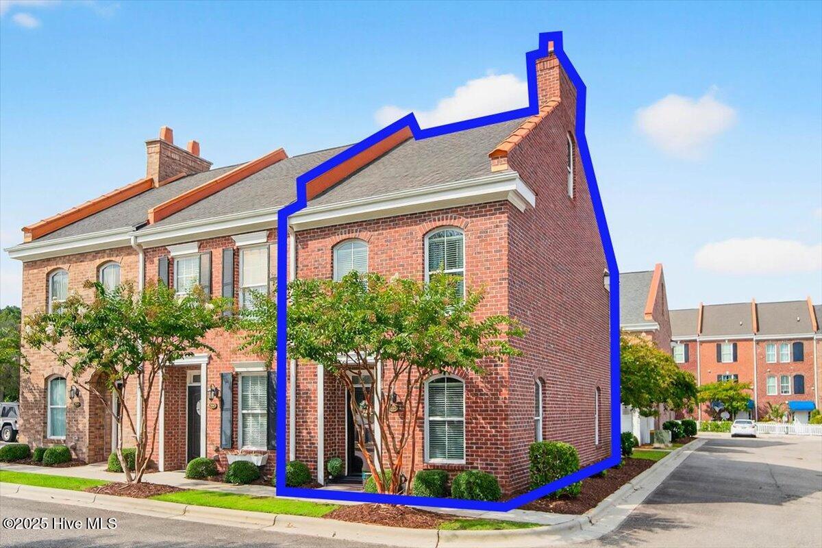 7650 Front Street Unit 3 — photo