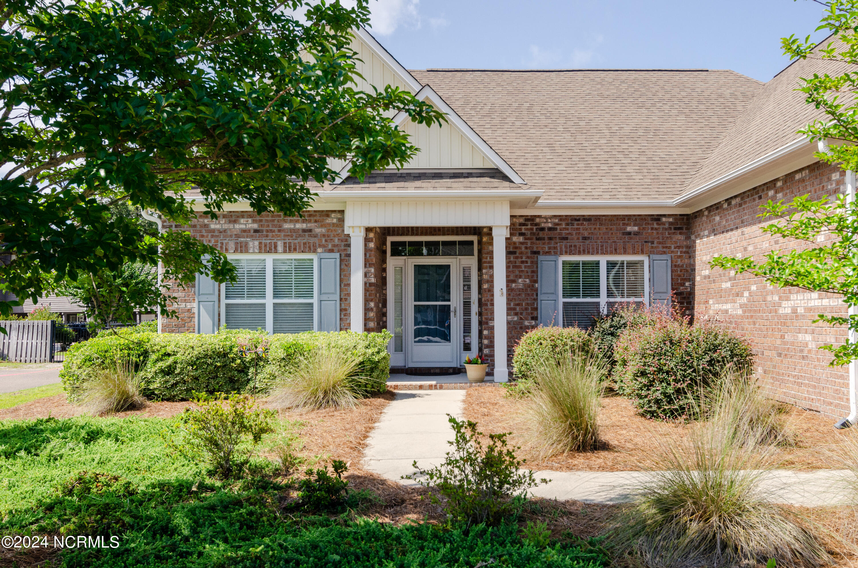 401 Titleist Lane — photo