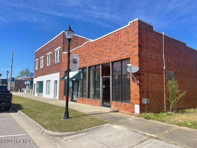 105 E Broad Street — photo