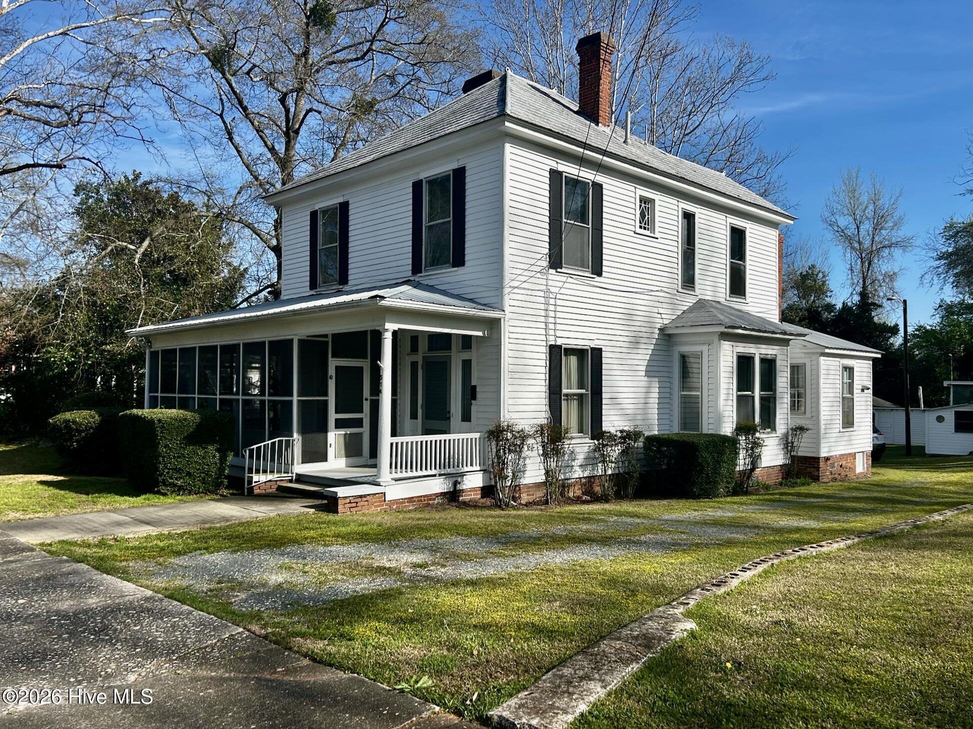 514 E Washington Street — photo