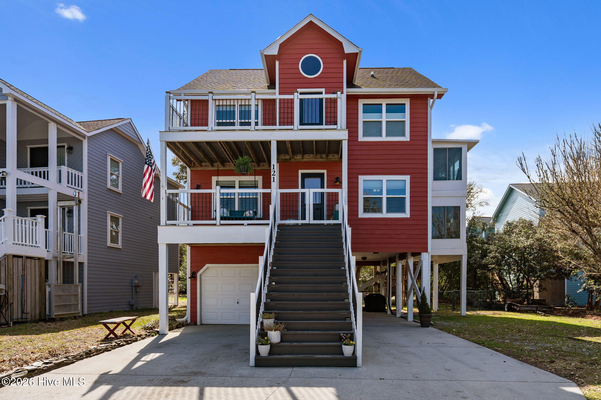 121 Seagull Court — photo
