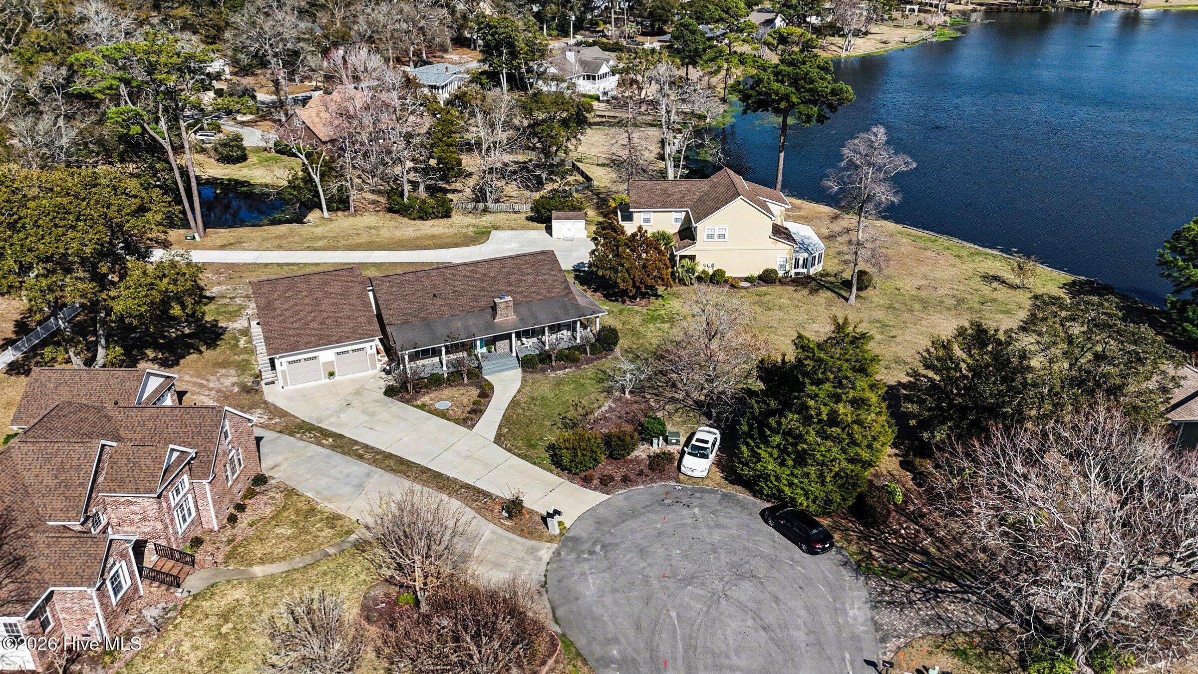 210 Twin Lakes Court — photo