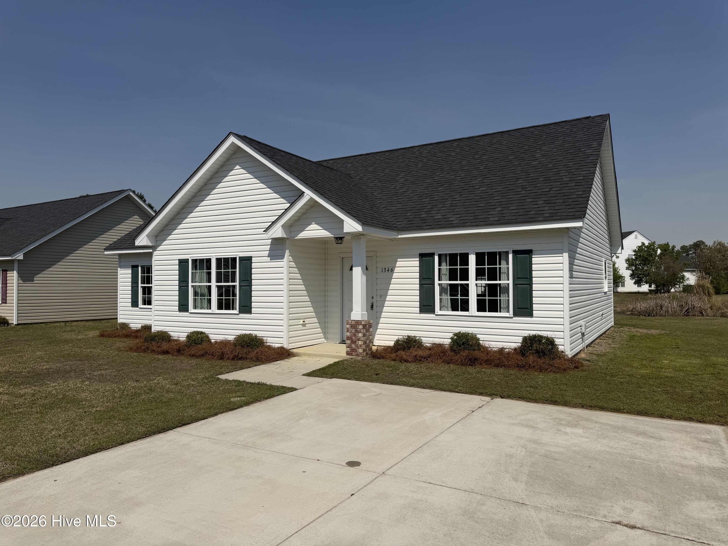 1346 Echo Lake Lane — photo