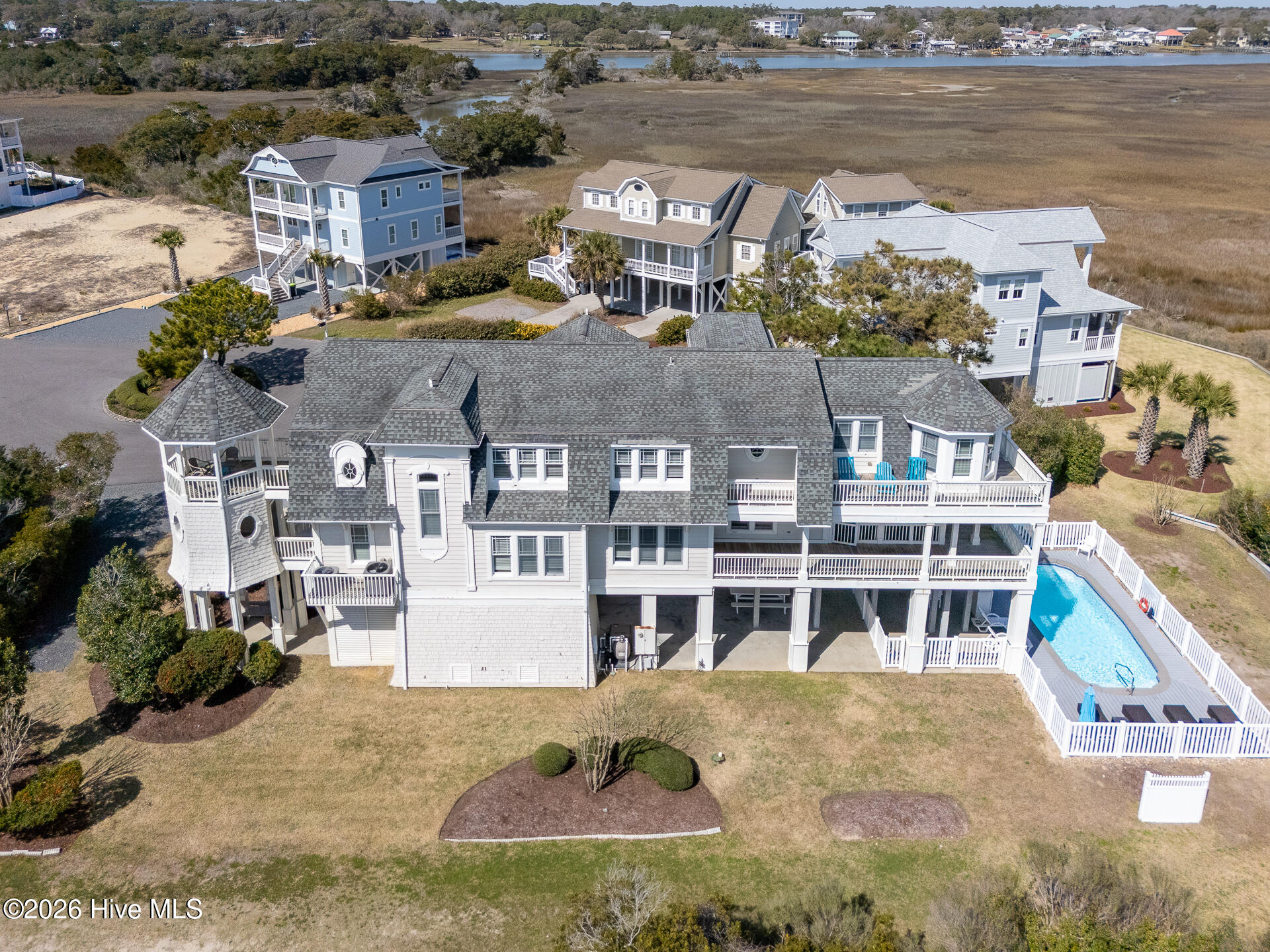 1032 Tide Ridge Drive — photo