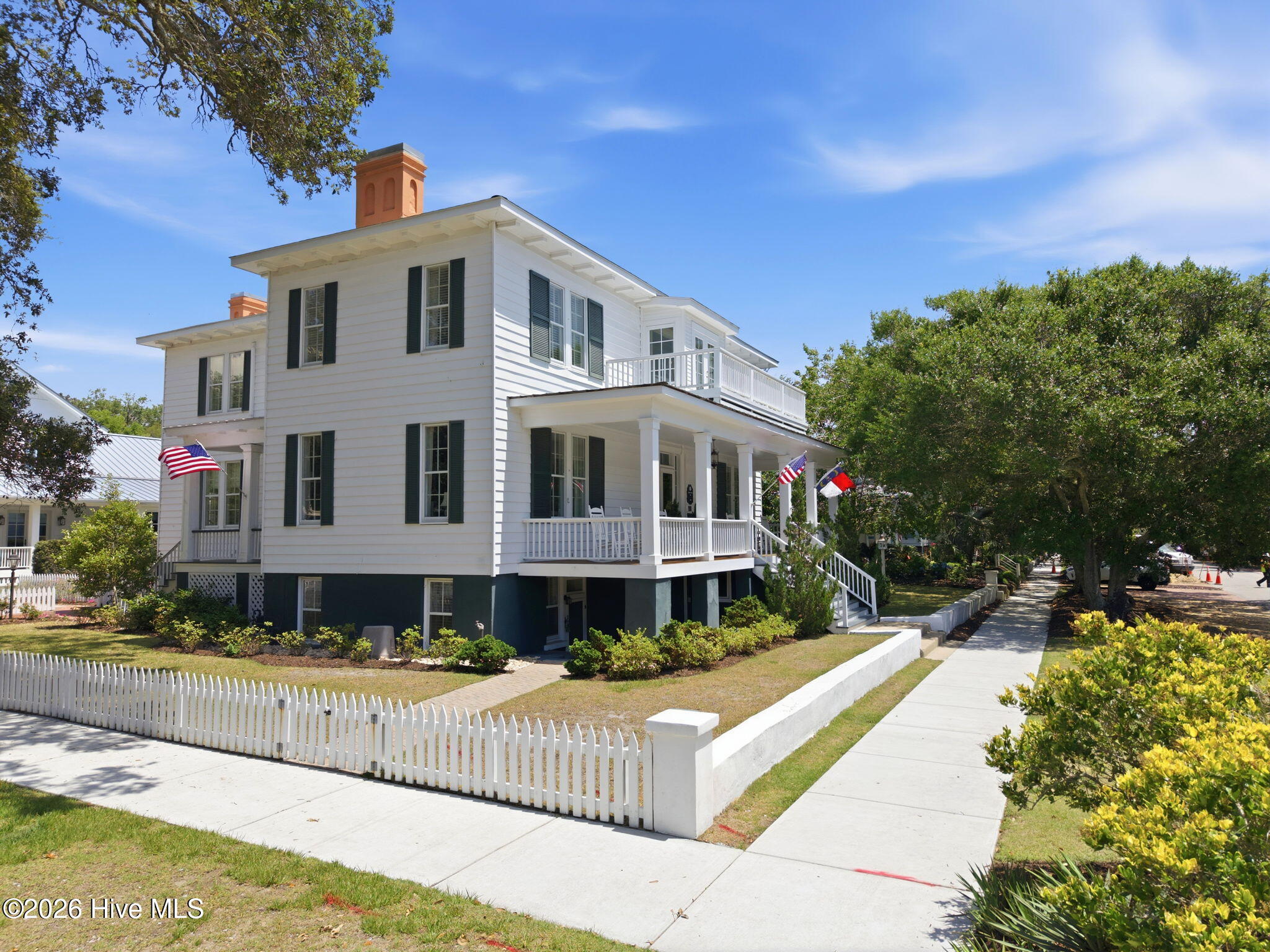 301 E Bay Street — photo
